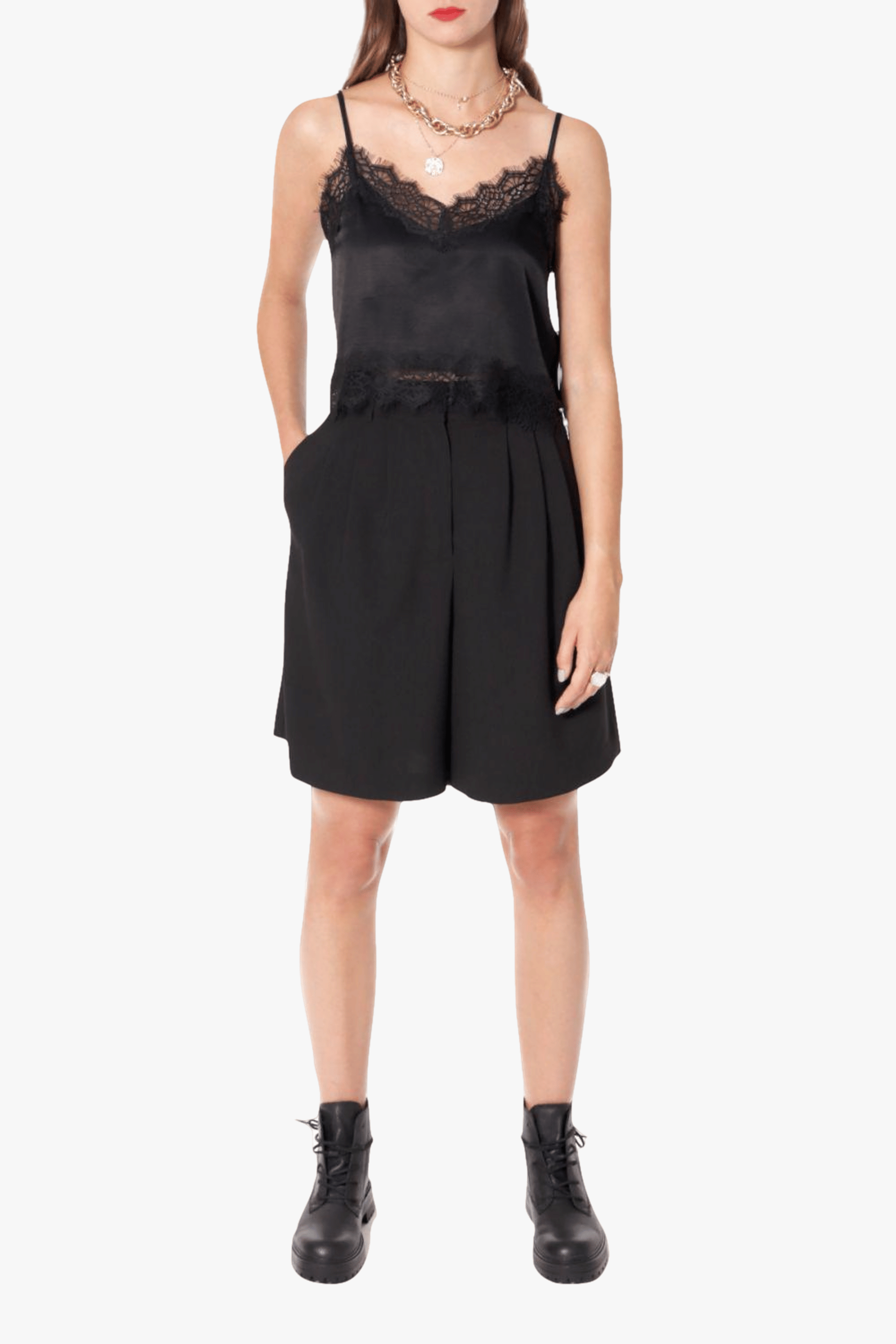 Shorts Billie Neutral Black made by HALEWSKI