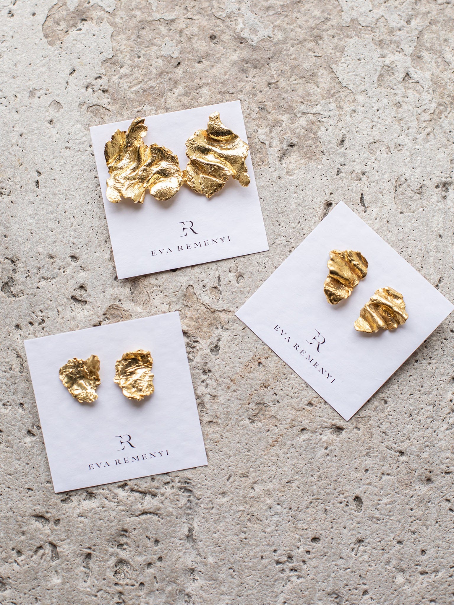 Artemis Earrings Gold in Gold made by Eva Remenyi