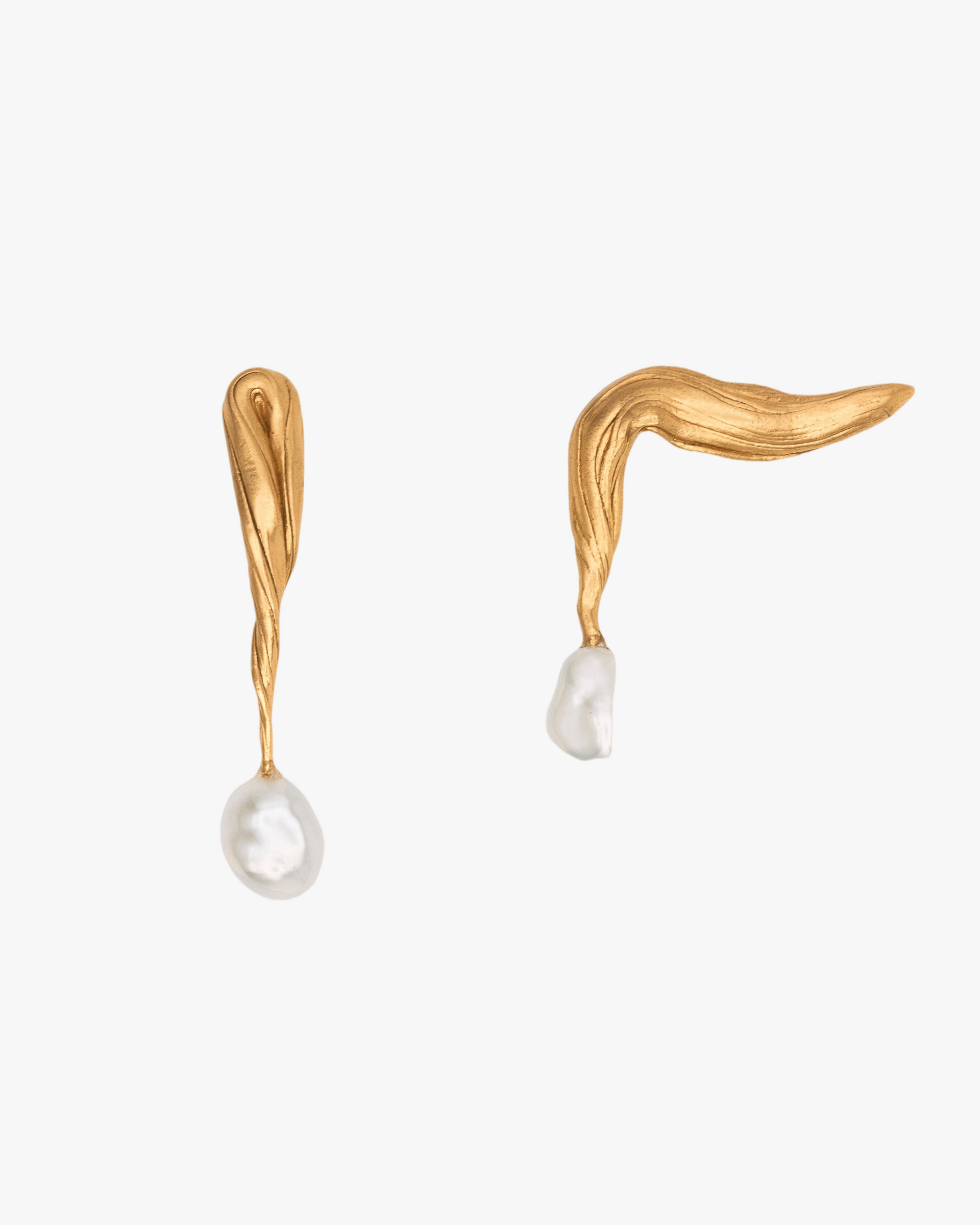 IPE EARRINGS made by Carolina De Barros