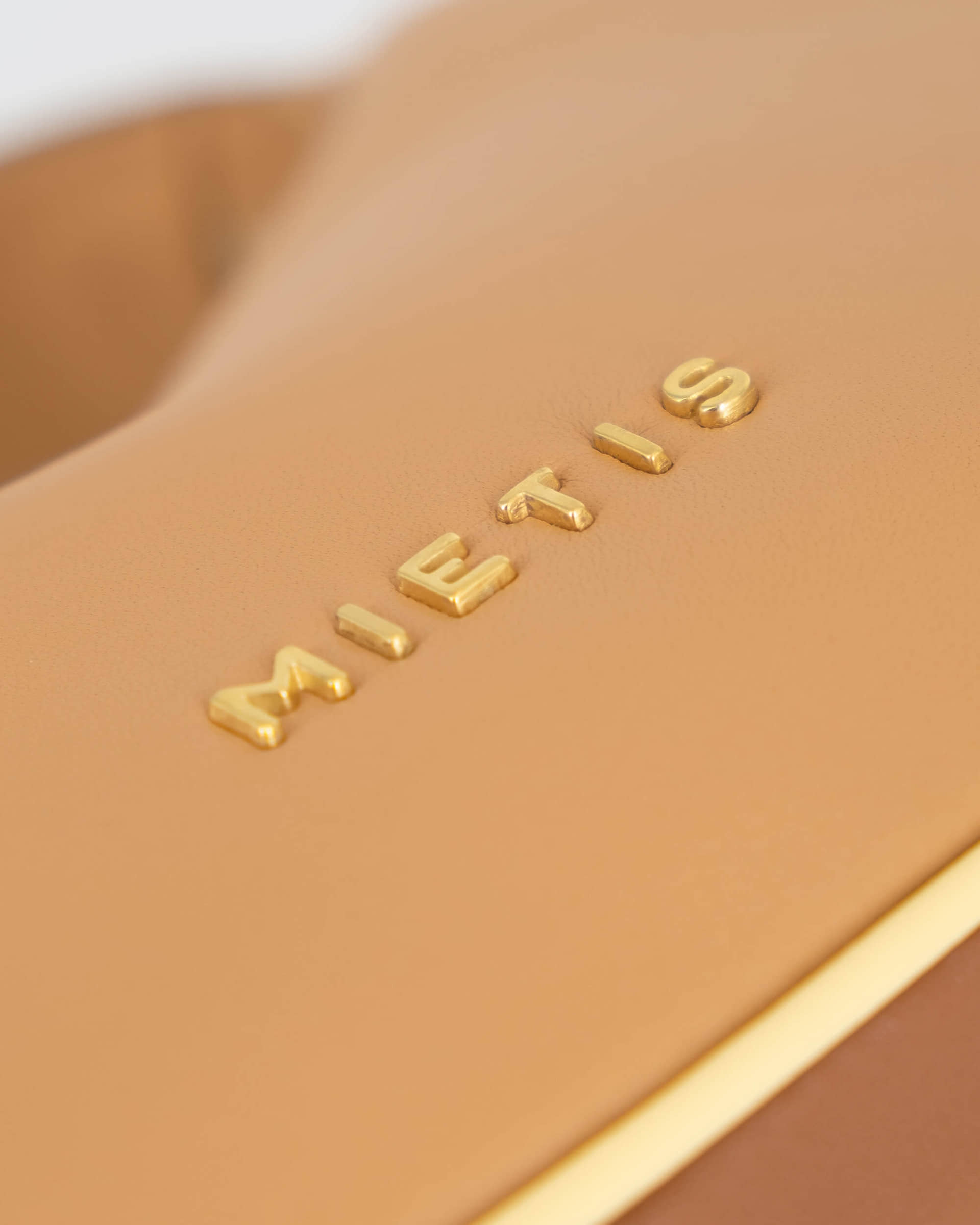 Muffin Hobo Camel / Tan in Beige made by Mietis