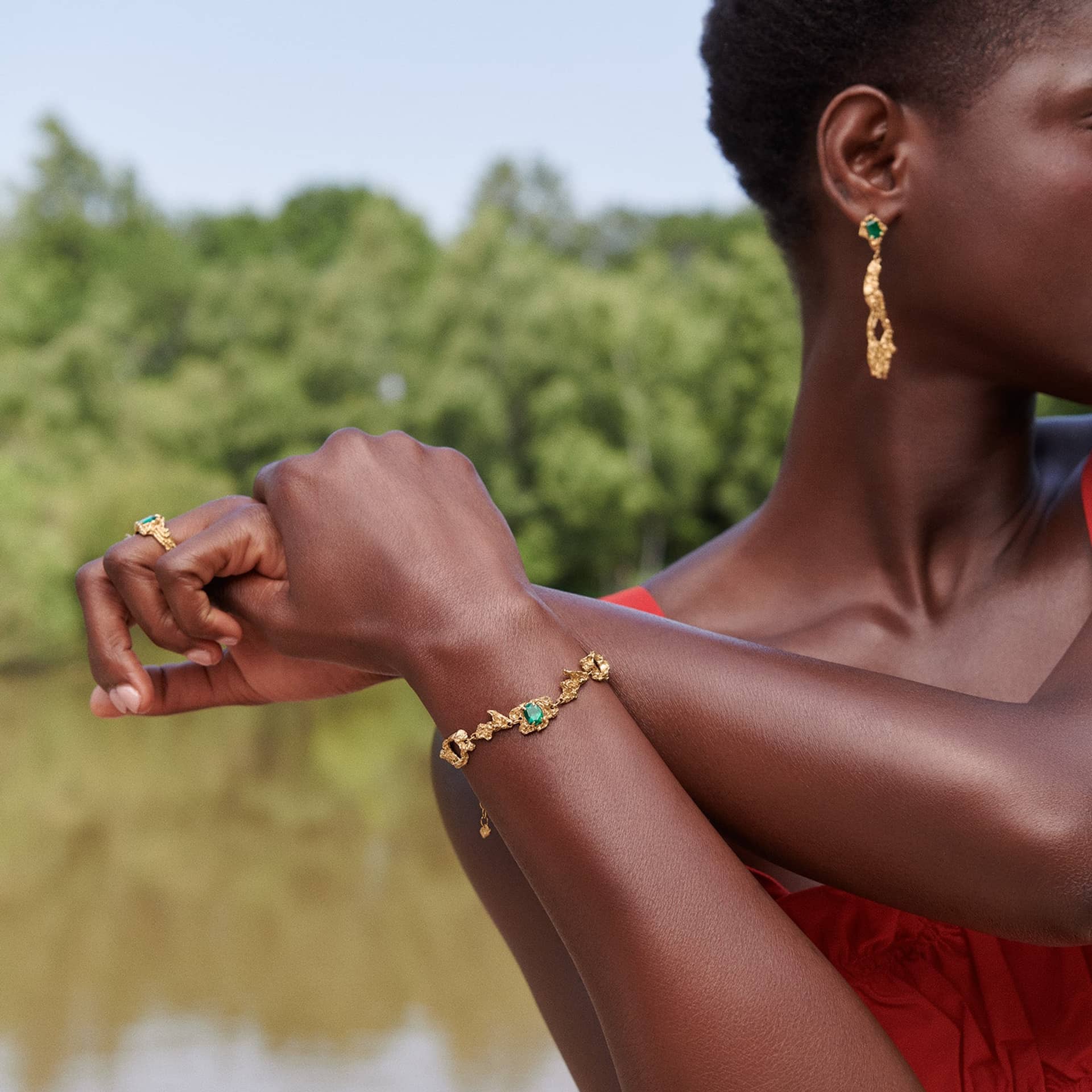 Hira Emerald Bracelet made by Loveness Lee