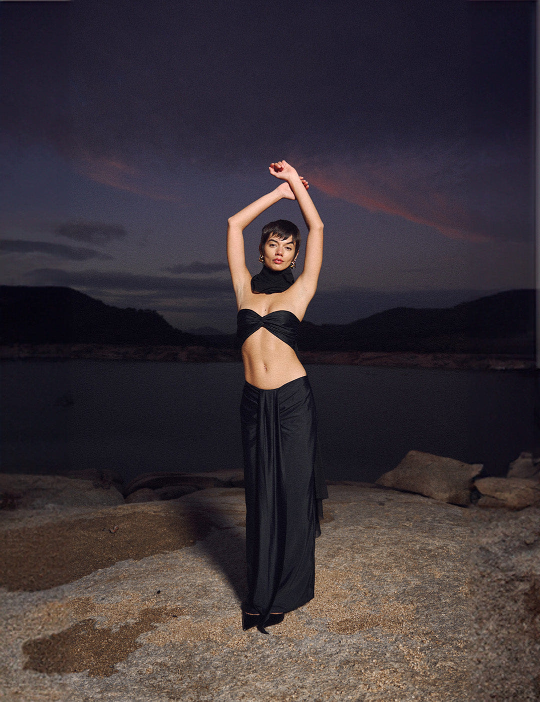 SET MAI SKIRT + RAQUEL TOP BLACK - LIMITED EDITION made by 710 Studio