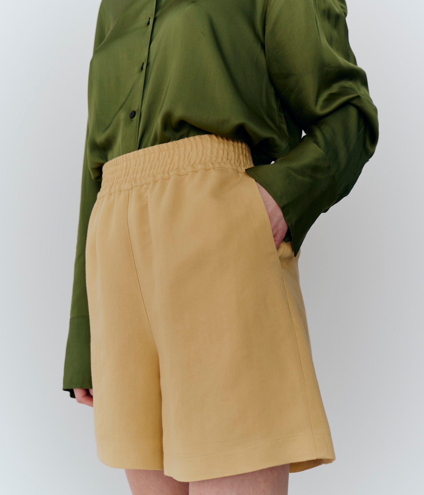 Bruce Shorts - Honey made by HERSKIND