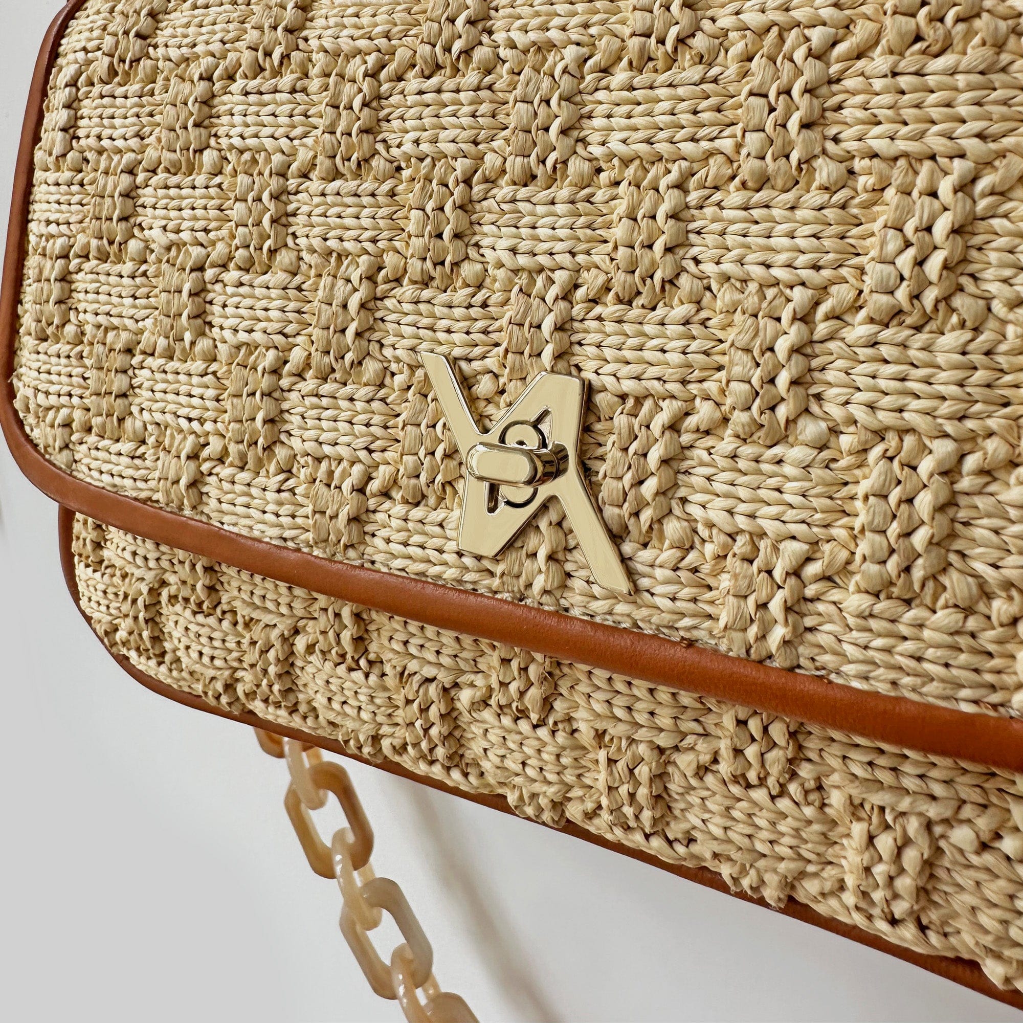 Lulu raffia natural hobo made by Yliana Yepez