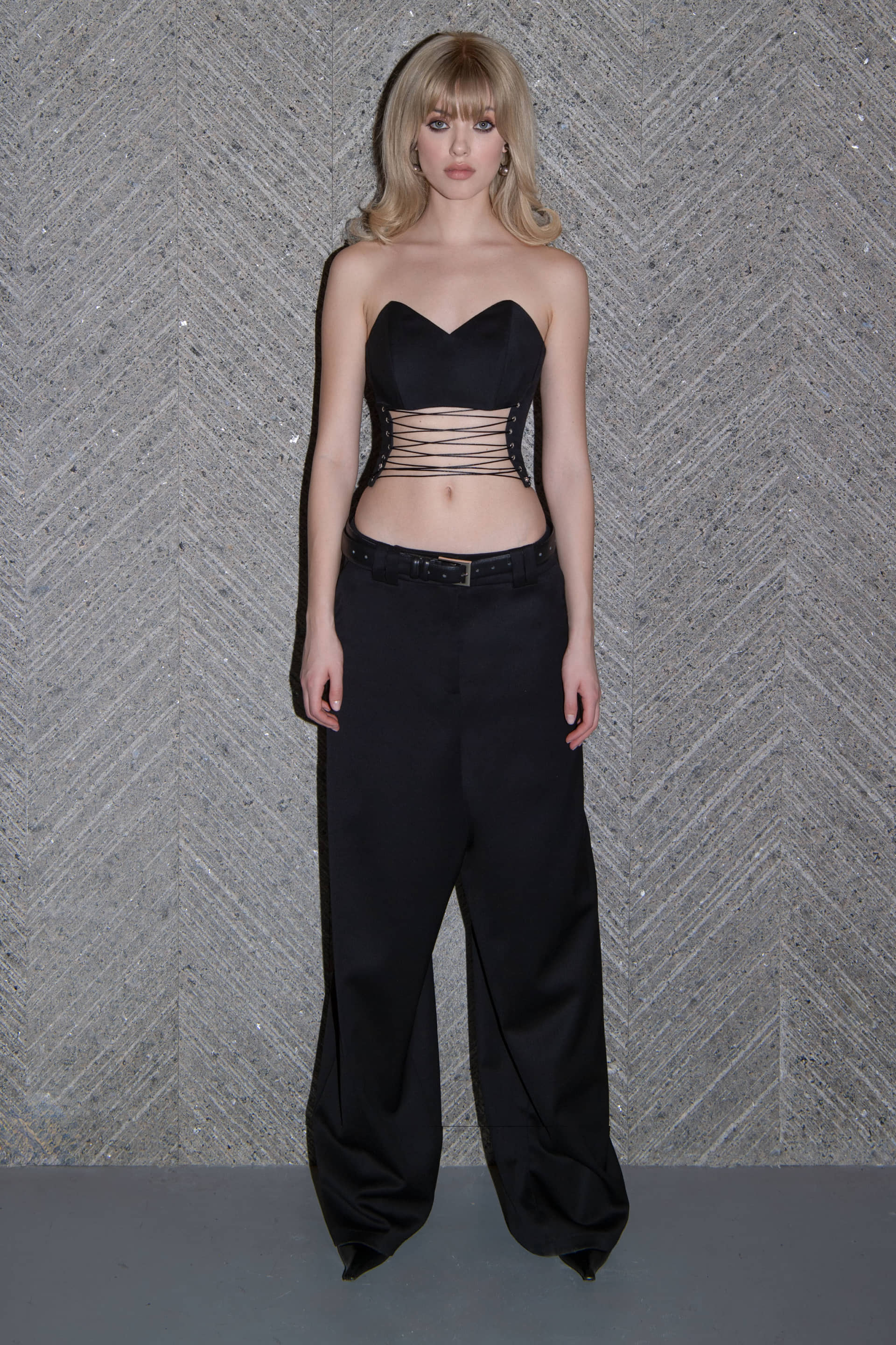 Low Waist Trousers in Black made by Vestiaire d'un Oiseau Libre