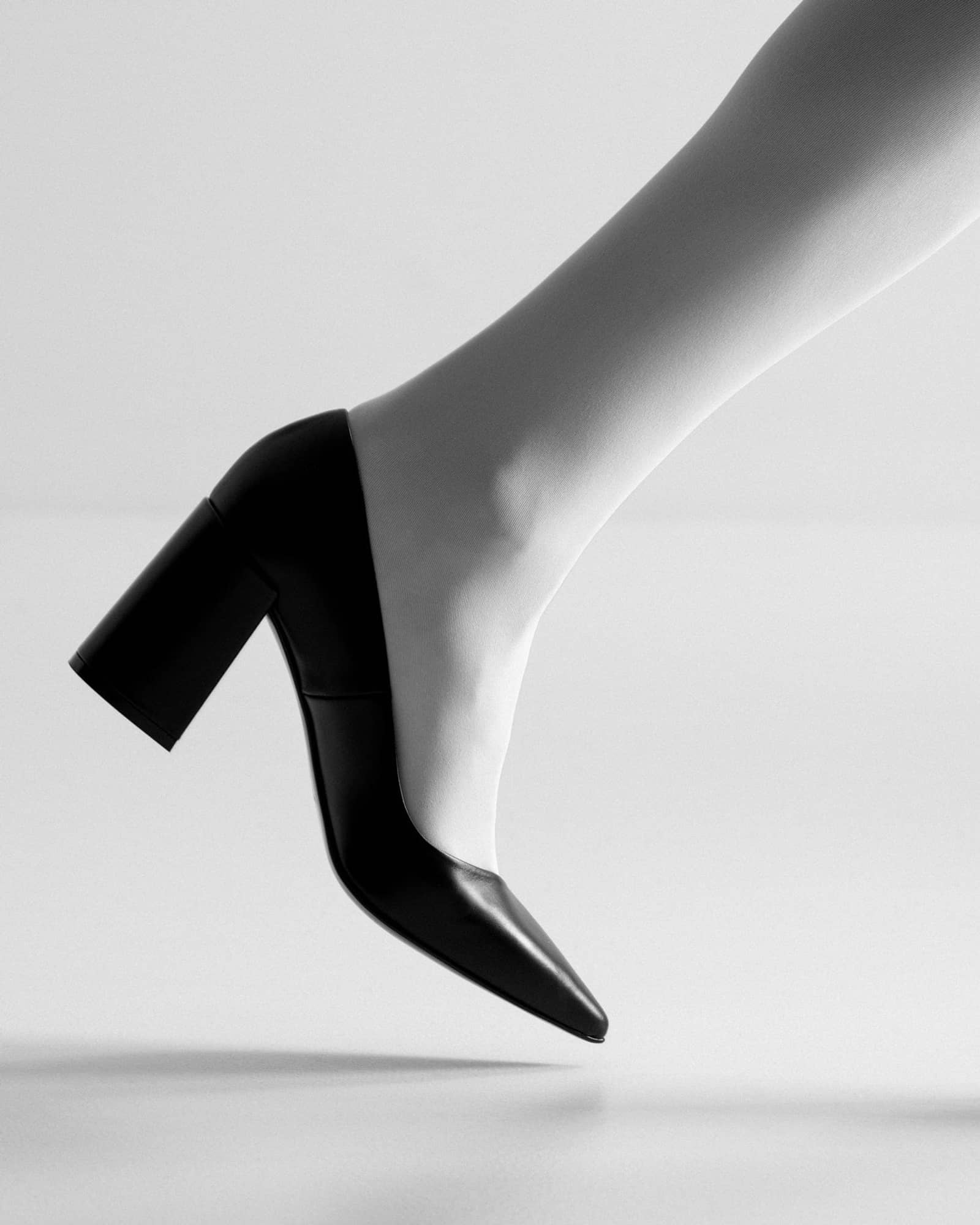 The Perfect Pump - Black made by ESSEN