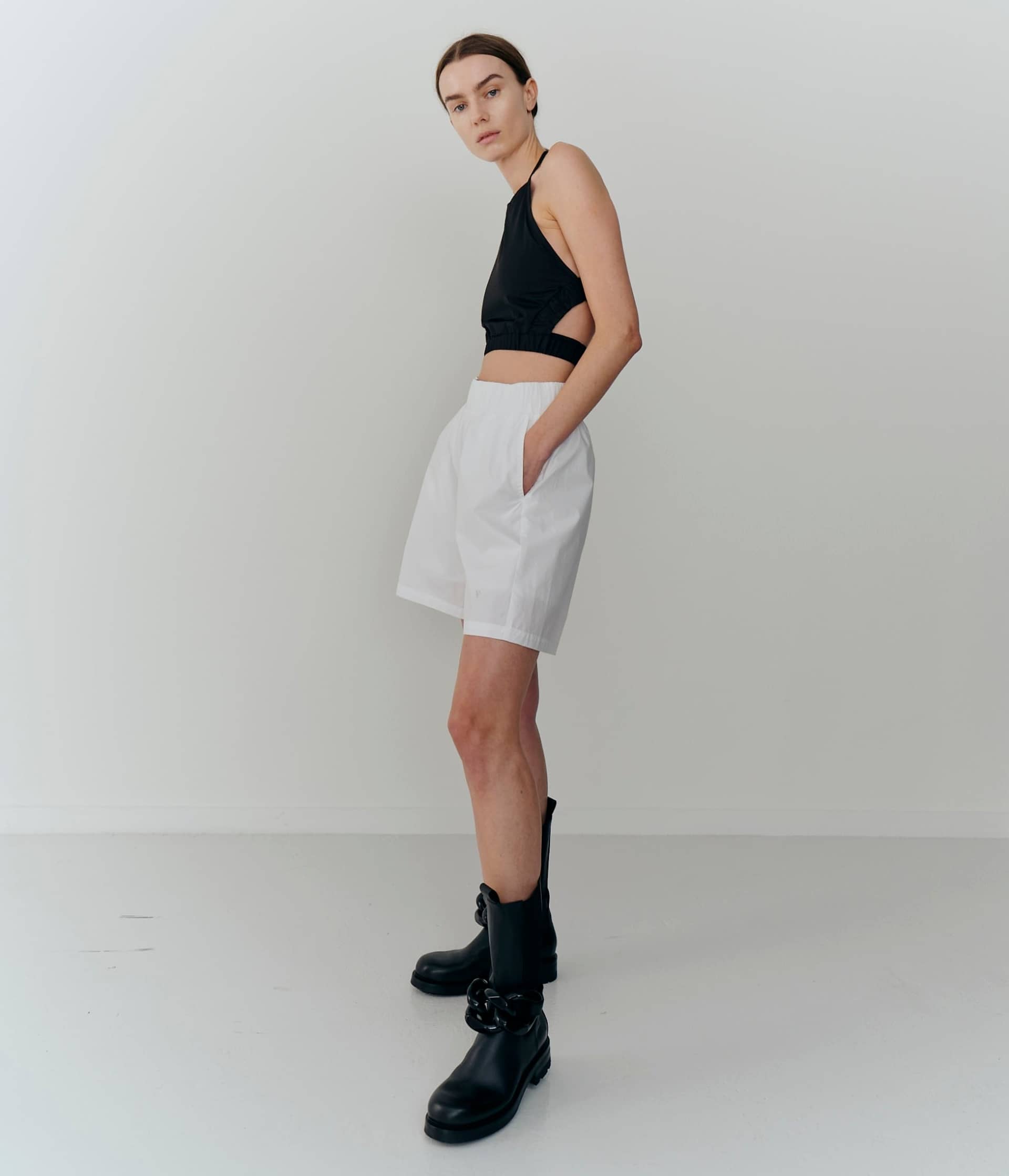 Bryan Shorts - White made by HERSKIND