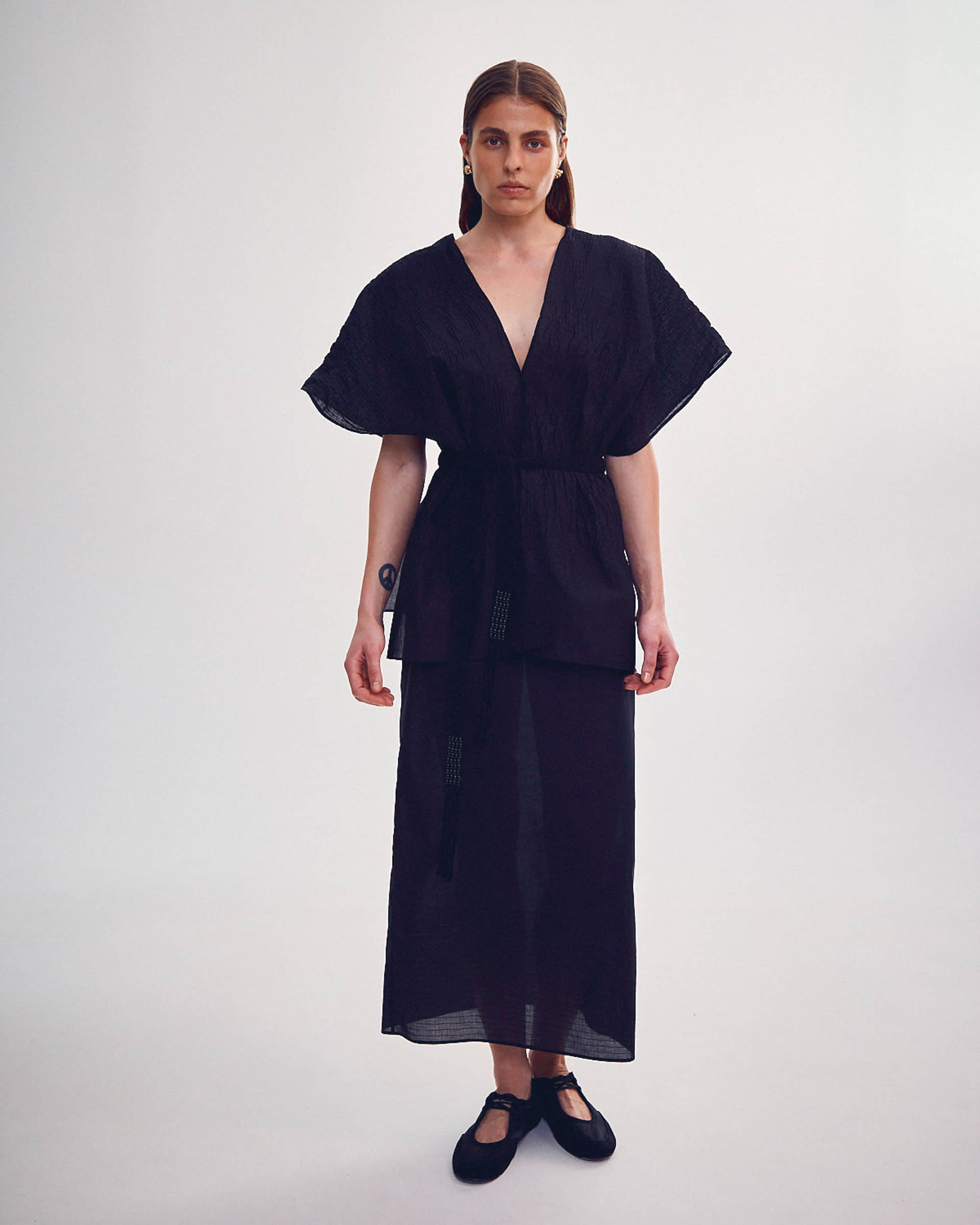 SKIRT WITH A TIED BELT made by DELEGAN Clothes