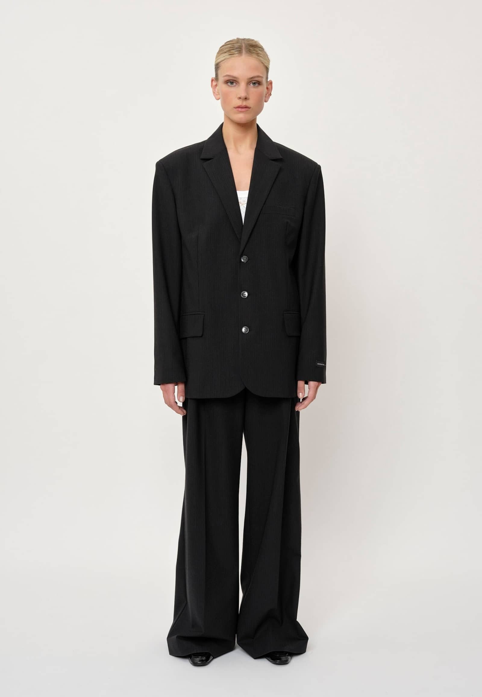 Nika Blazer - Dark Grey Pinstripe made by HERSKIND