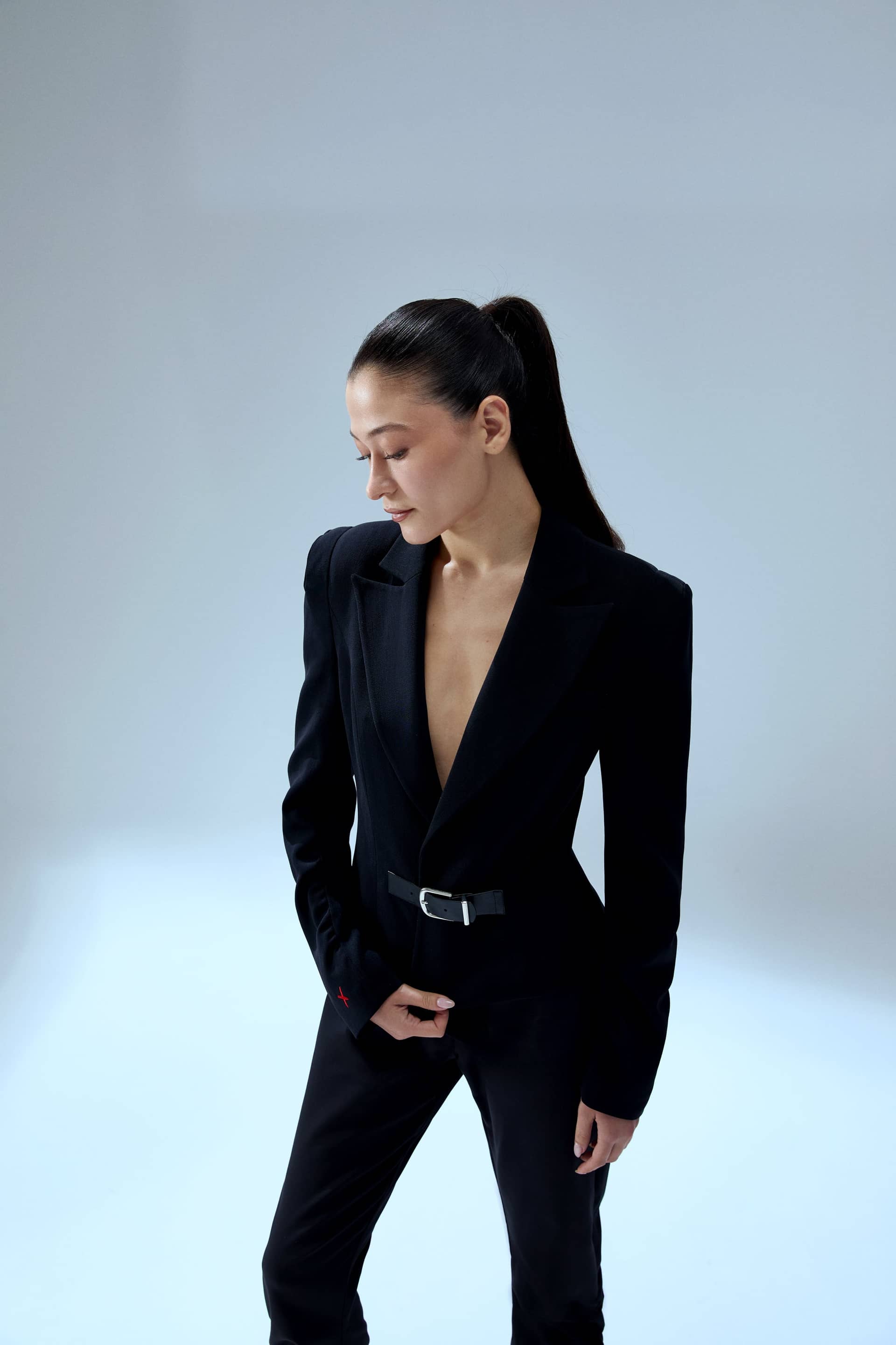 YOUR *ITCH FITTED BLAZER JACKET - JET BLACK made by PCFG