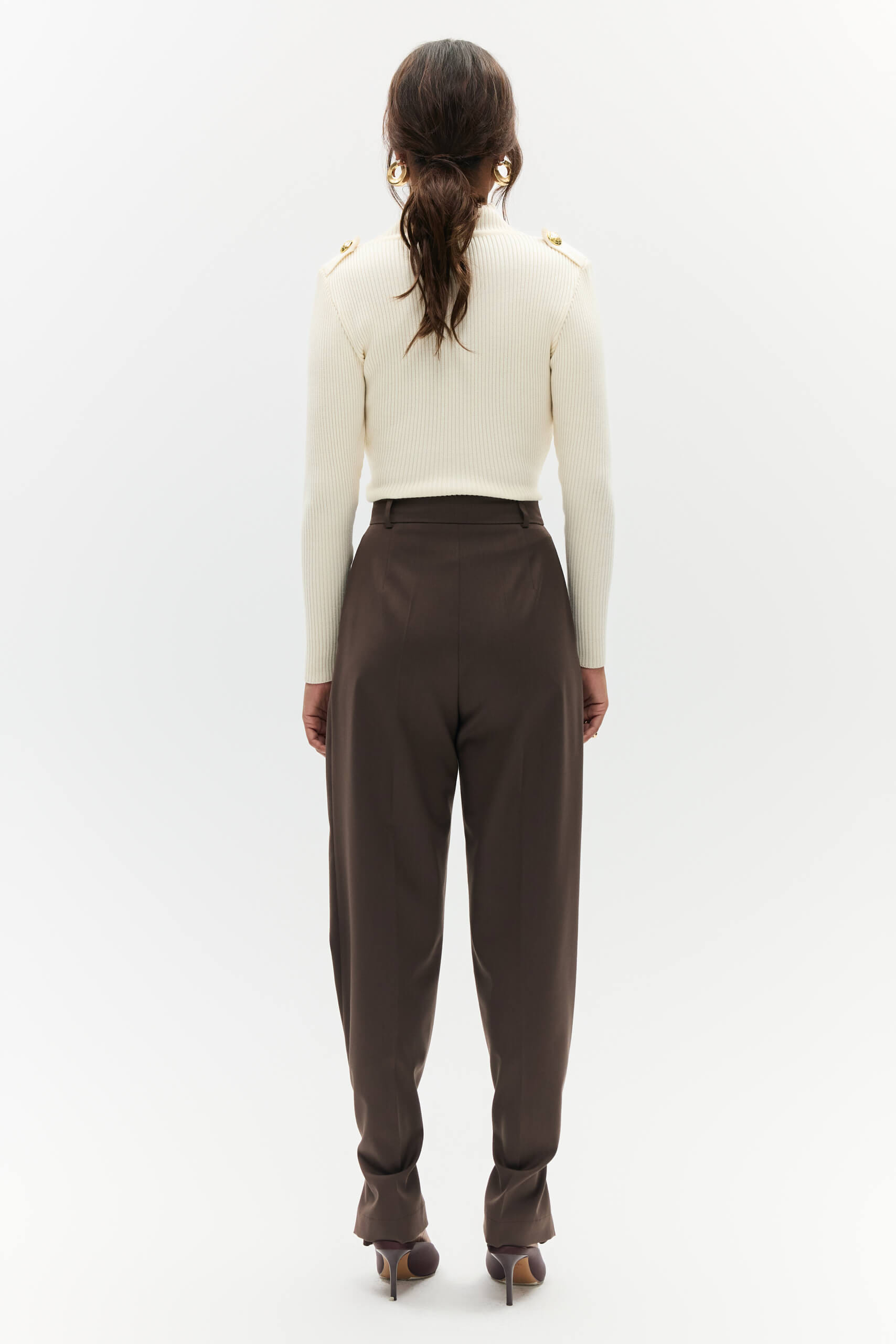 ELEGANT TROUSERS, FASTENED AT THE BOTTOM made by BENU Studio