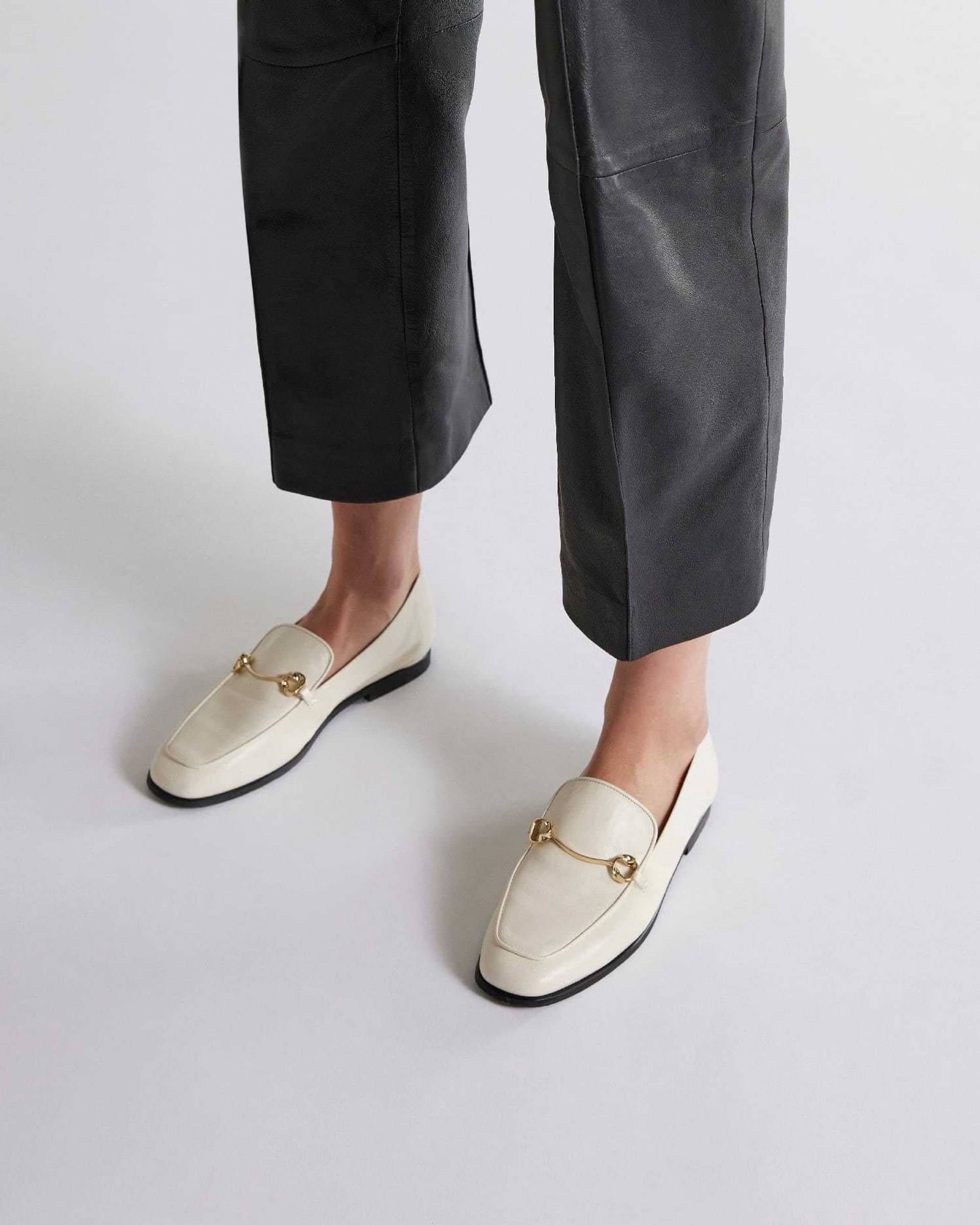 The Modern Moccasin - Butter With Hardware made by ESSEN