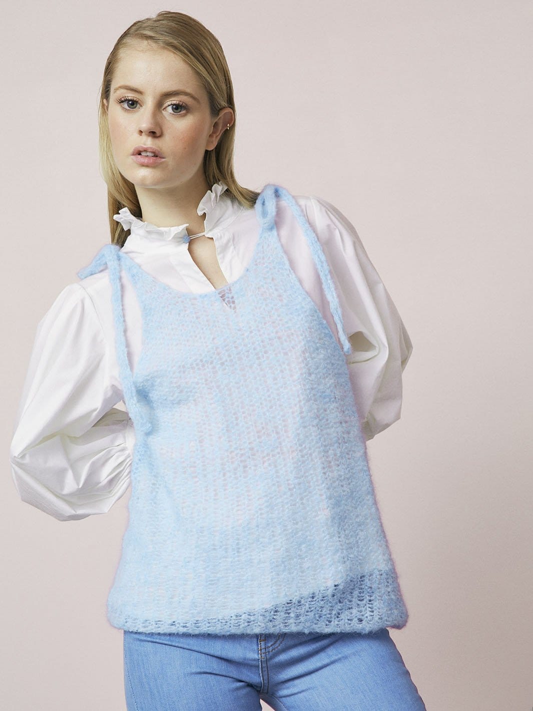 TIRI top in Blue made by AYNI