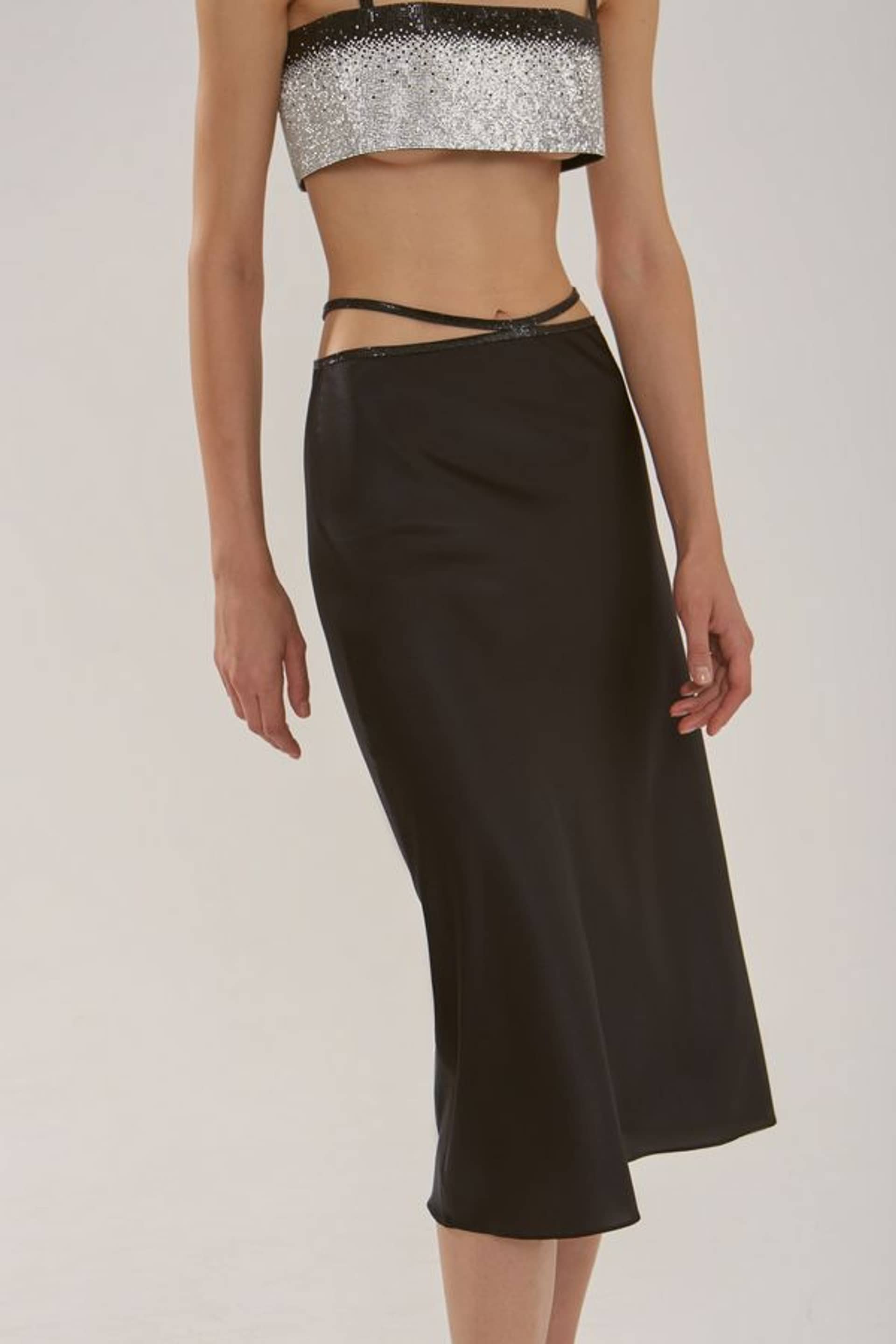 Silk Skirt Midi made by NUÉ