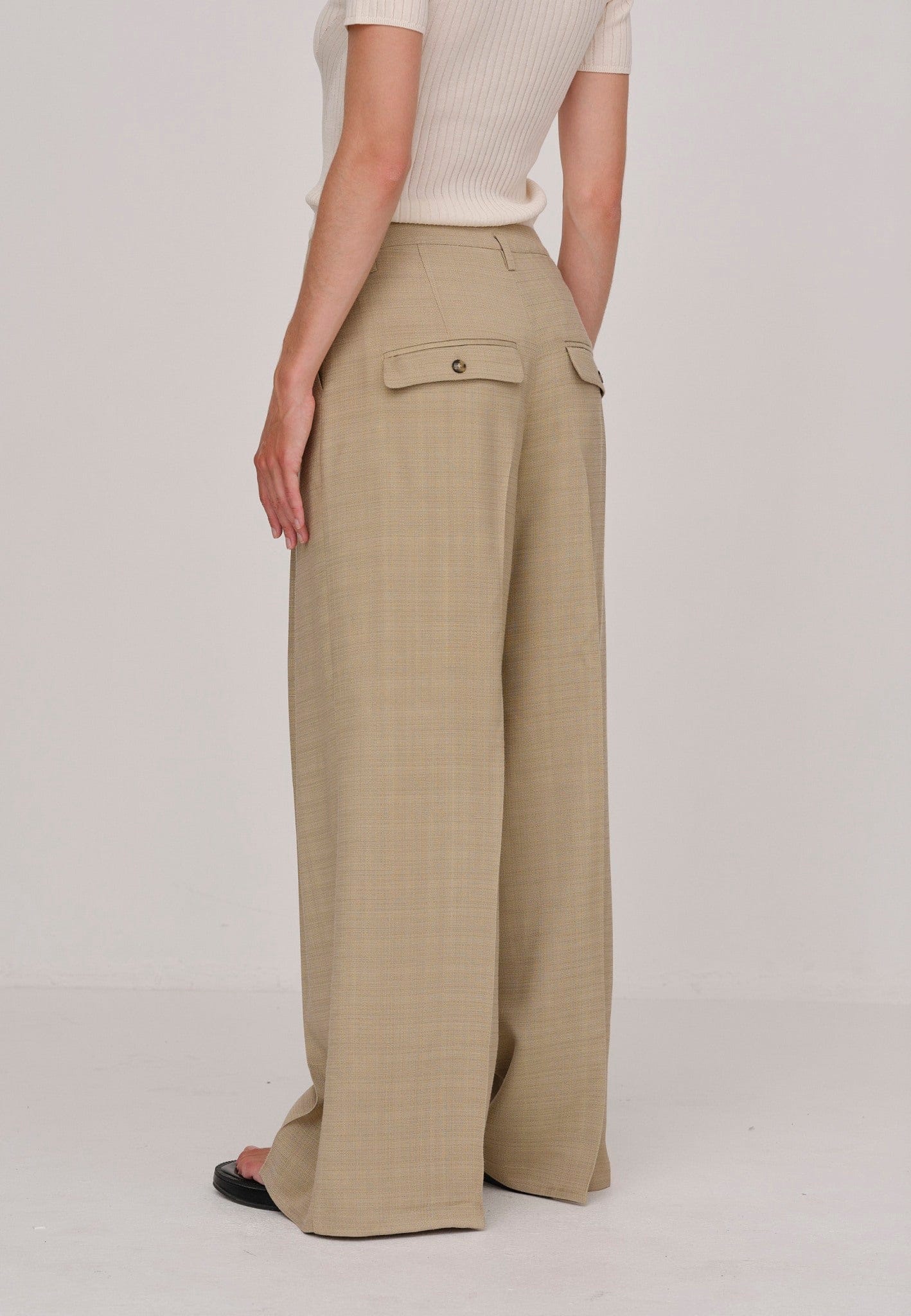 Lotus Pants - Croissant made by HERSKIND