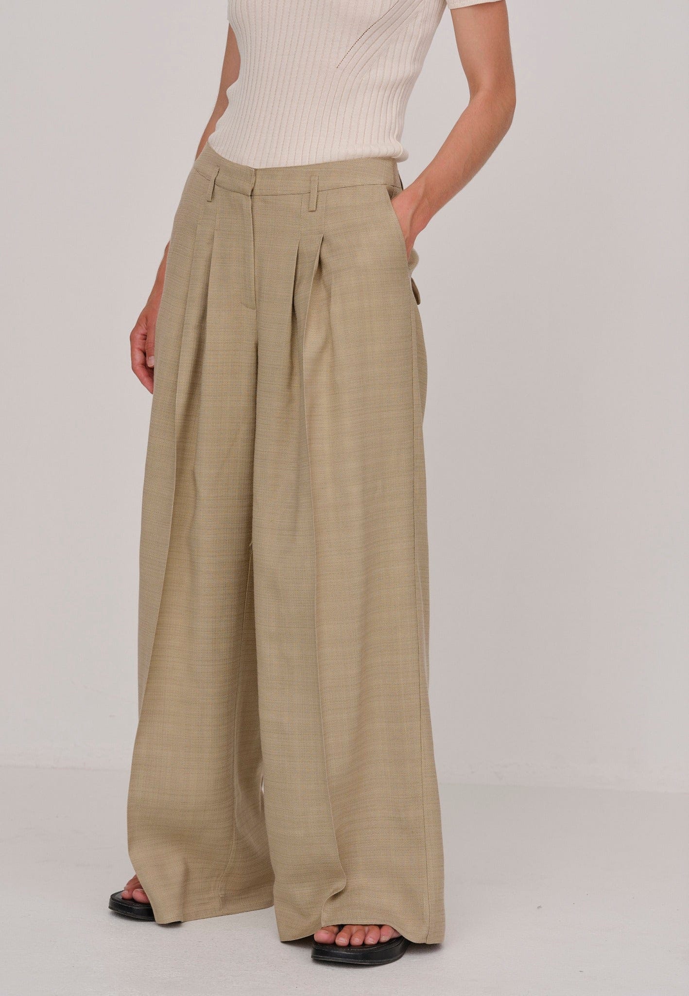 Lotus Pants - Croissant made by HERSKIND