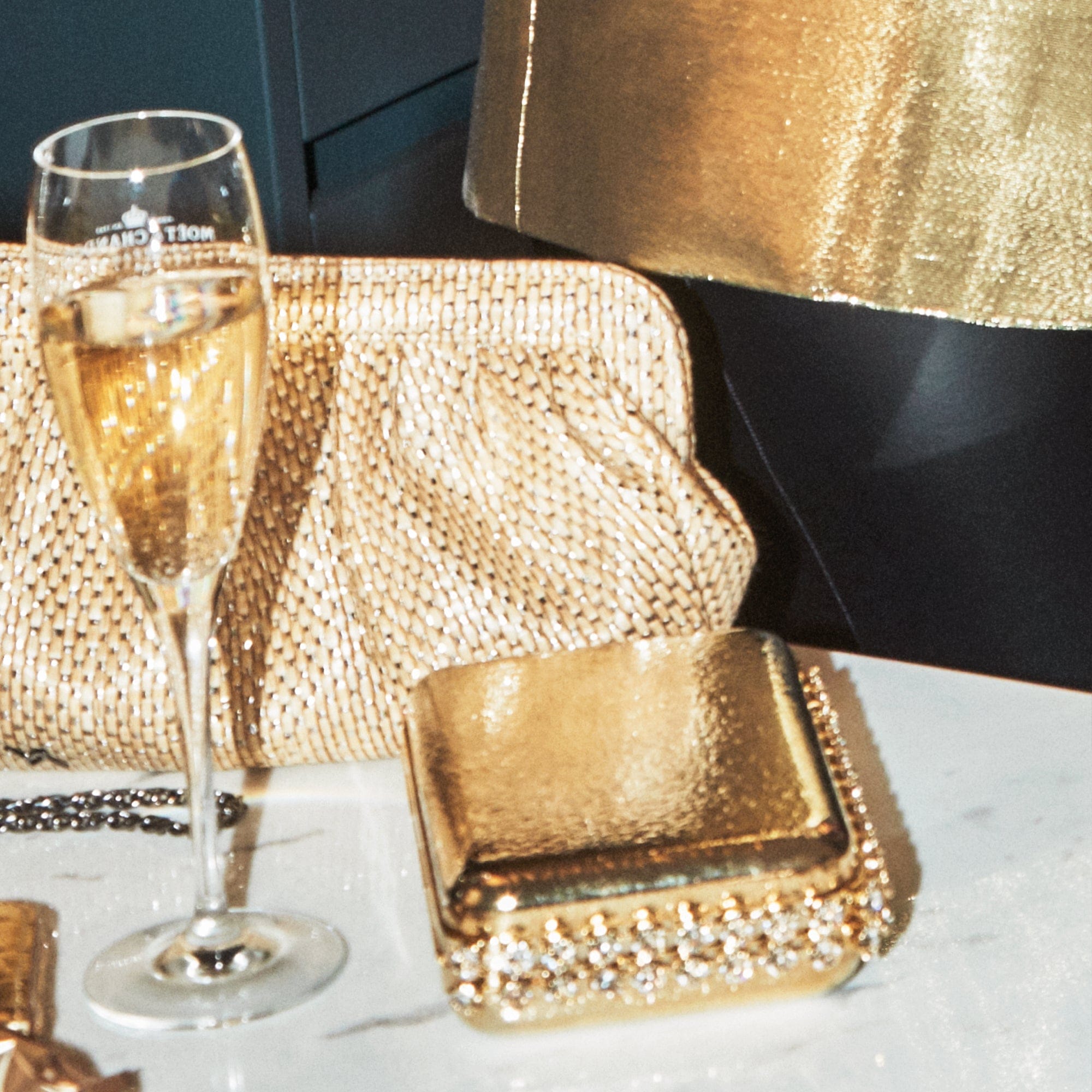 Barcelona raffia camel clutch made by Yliana Yepez