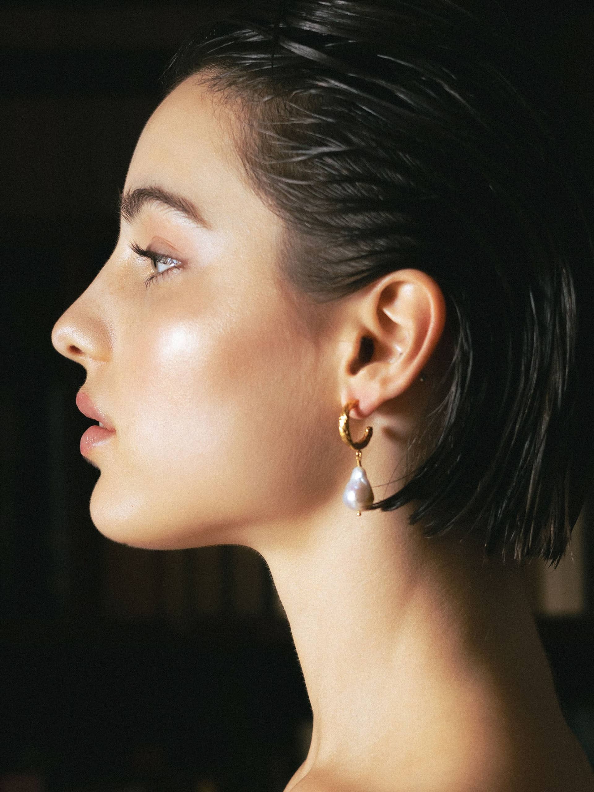 Archaic Pearl Hoop Earrings made by Eva Remenyi