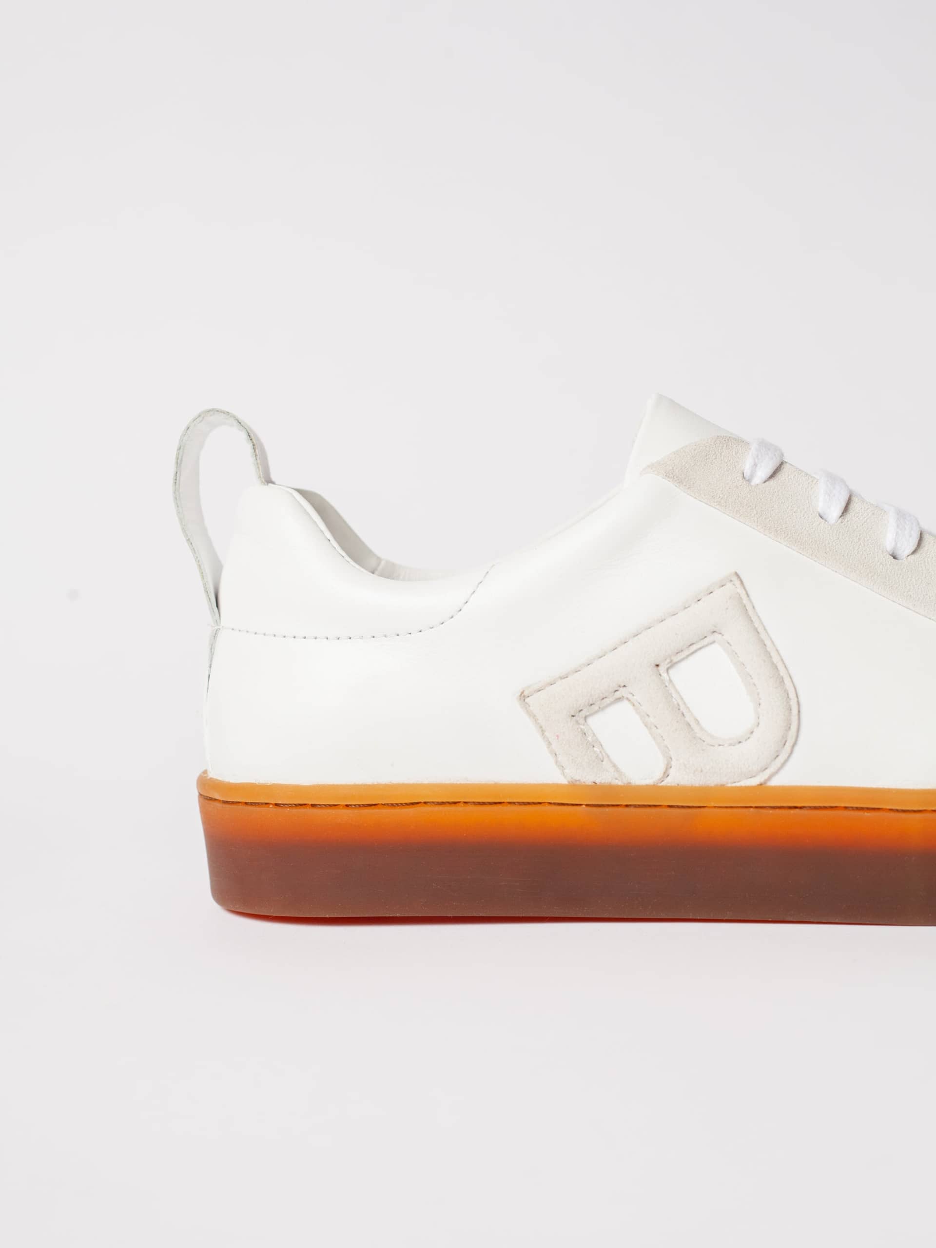 THE ELIN WHITE SNEAKER made by Blankens