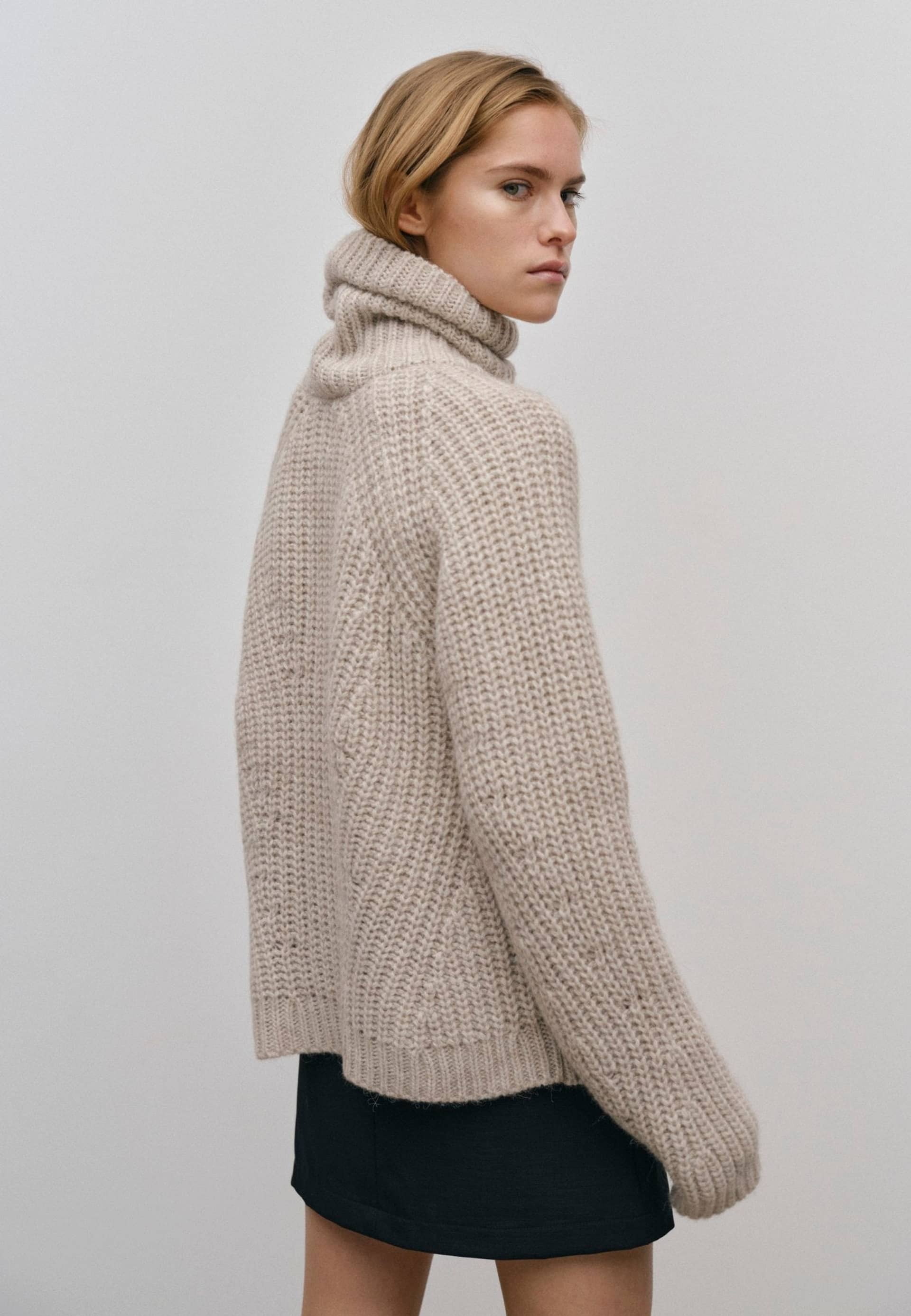Henny Knit Turtleneck - Ecru made by HERSKIND