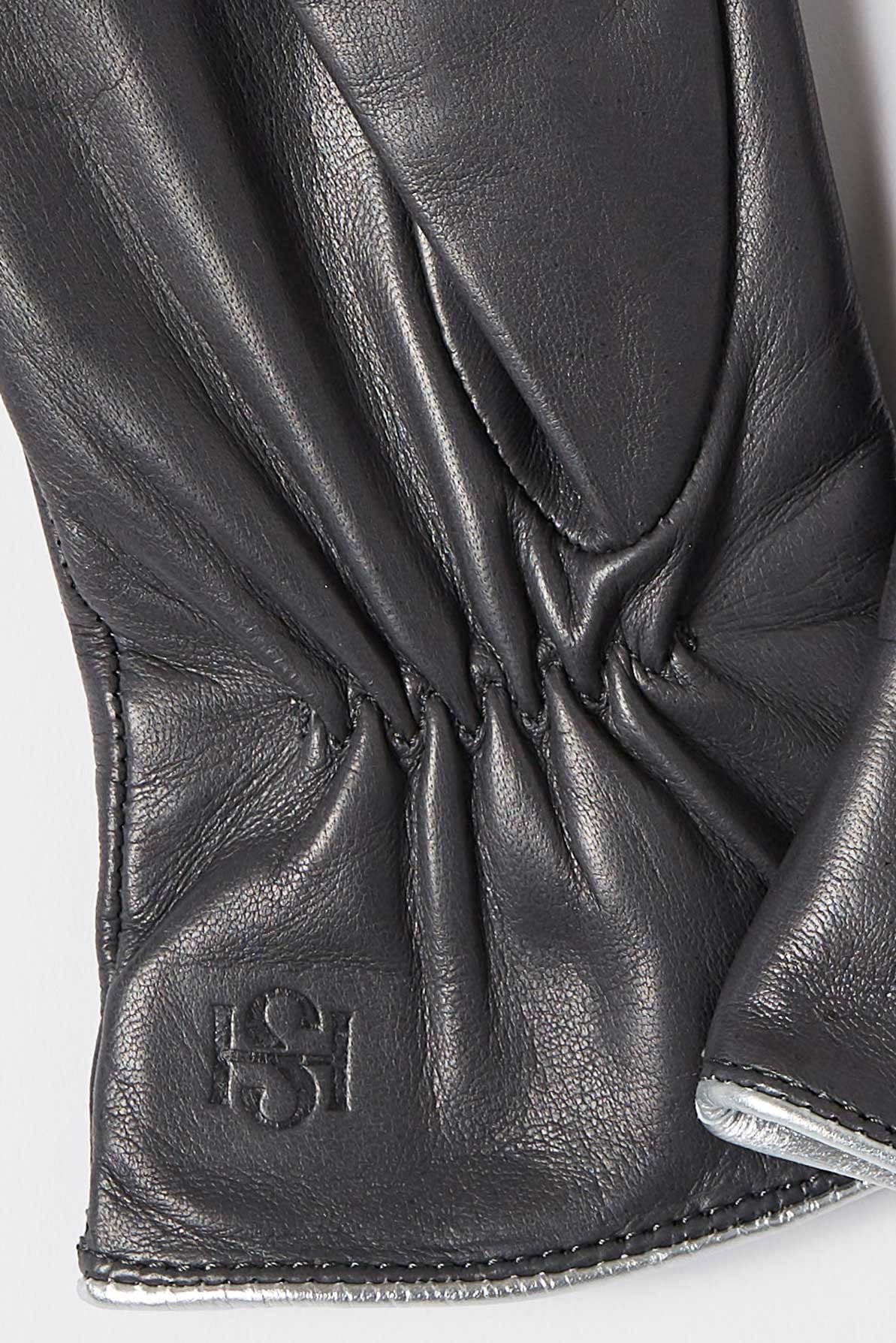 Statement Iron made by Handsome Stockholm