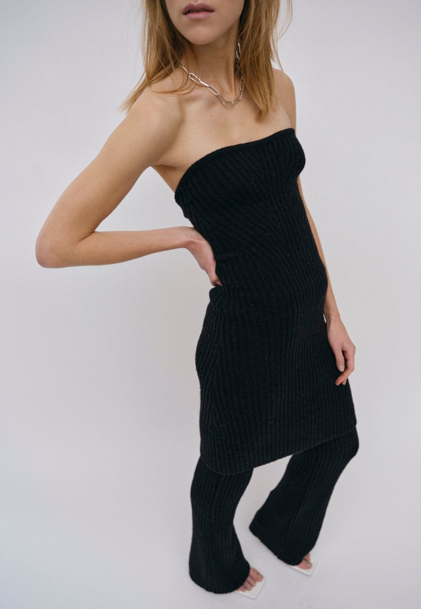 Ziggy Knit Dress - Black made by HERSKIND