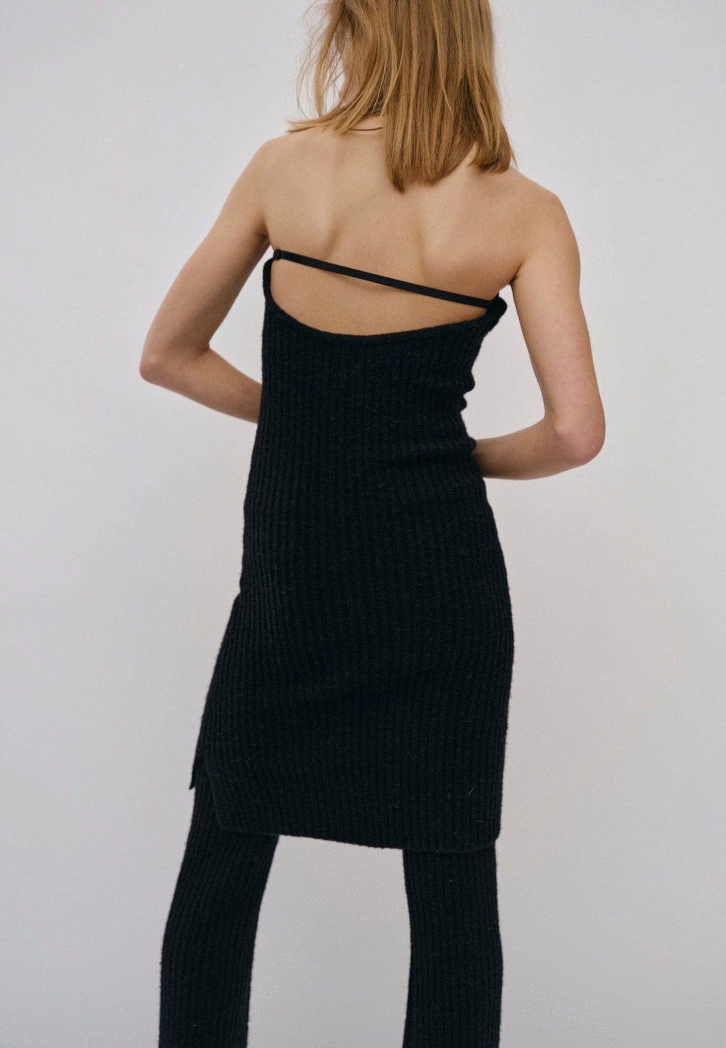 Ziggy Knit Dress - Black made by HERSKIND