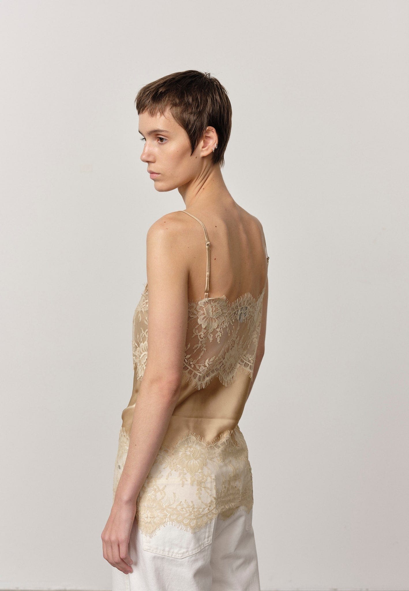 Linnea Top - Sand made by HERSKIND