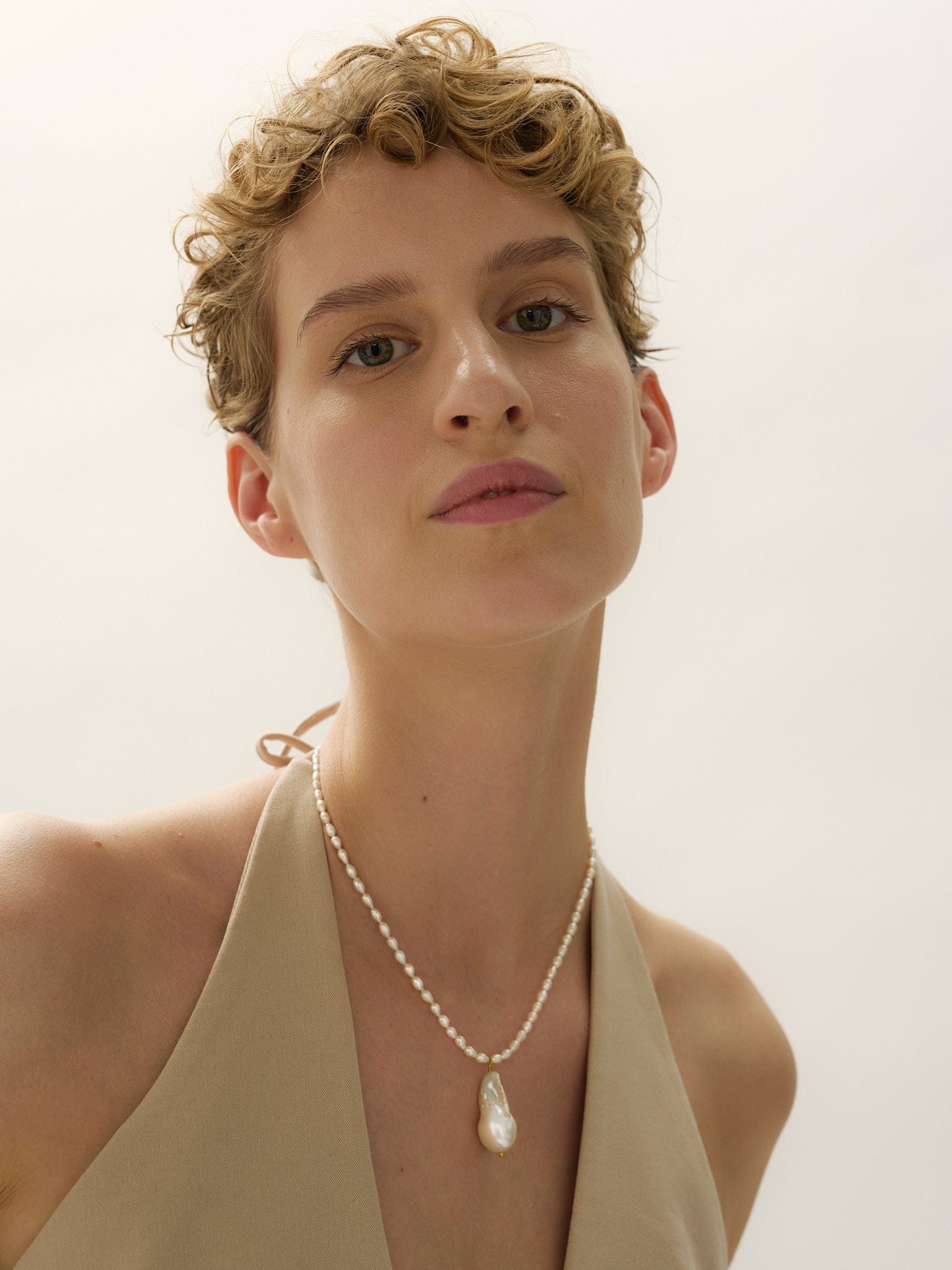 Baroque Pearl Necklace made by Eva Remenyi