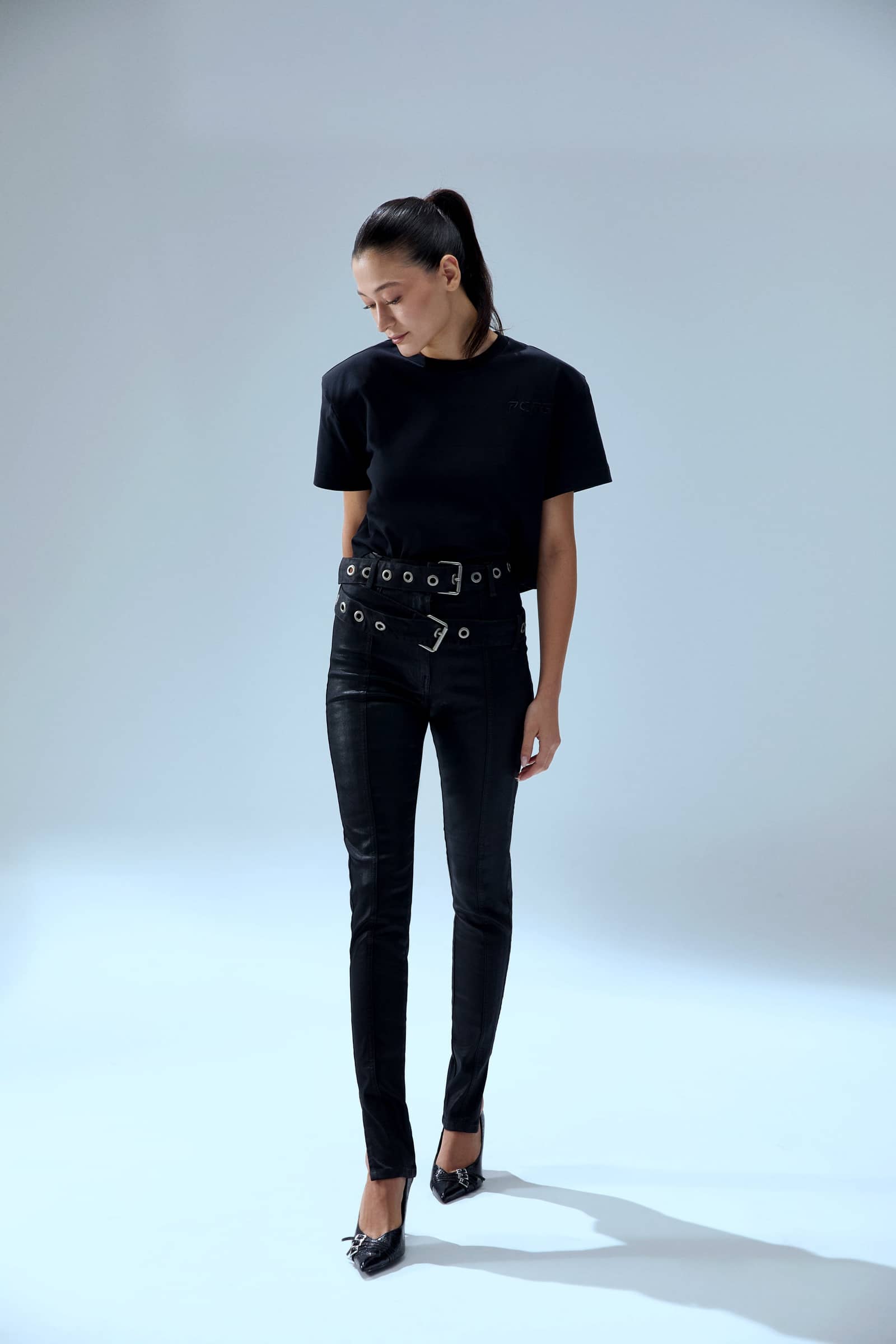 YOUR *ITCH SHOULDER PADDED T-SHIRT - JET BLACK made by PCFG