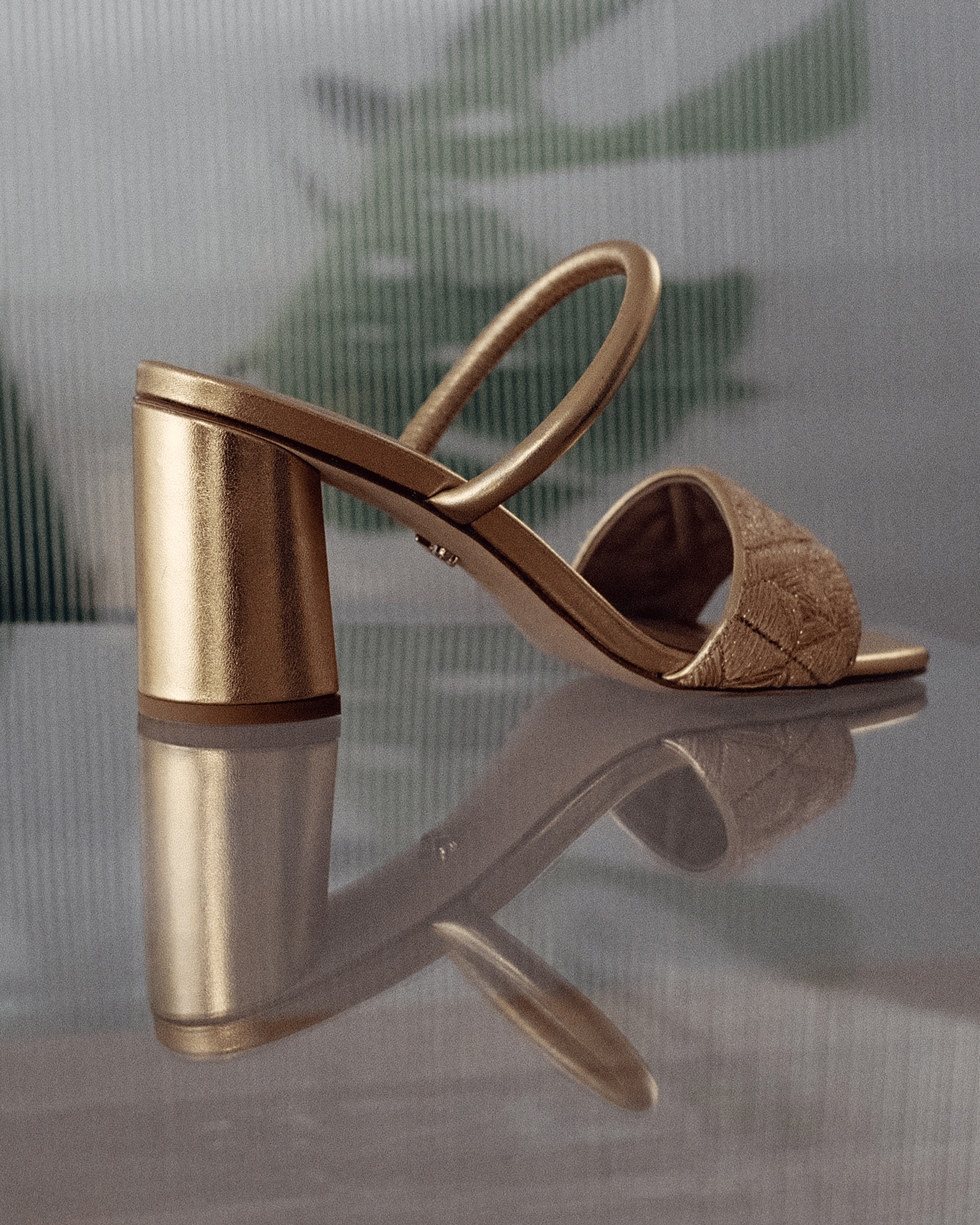 Full Fibre Mule 75 Gold in Gold made by ATANA