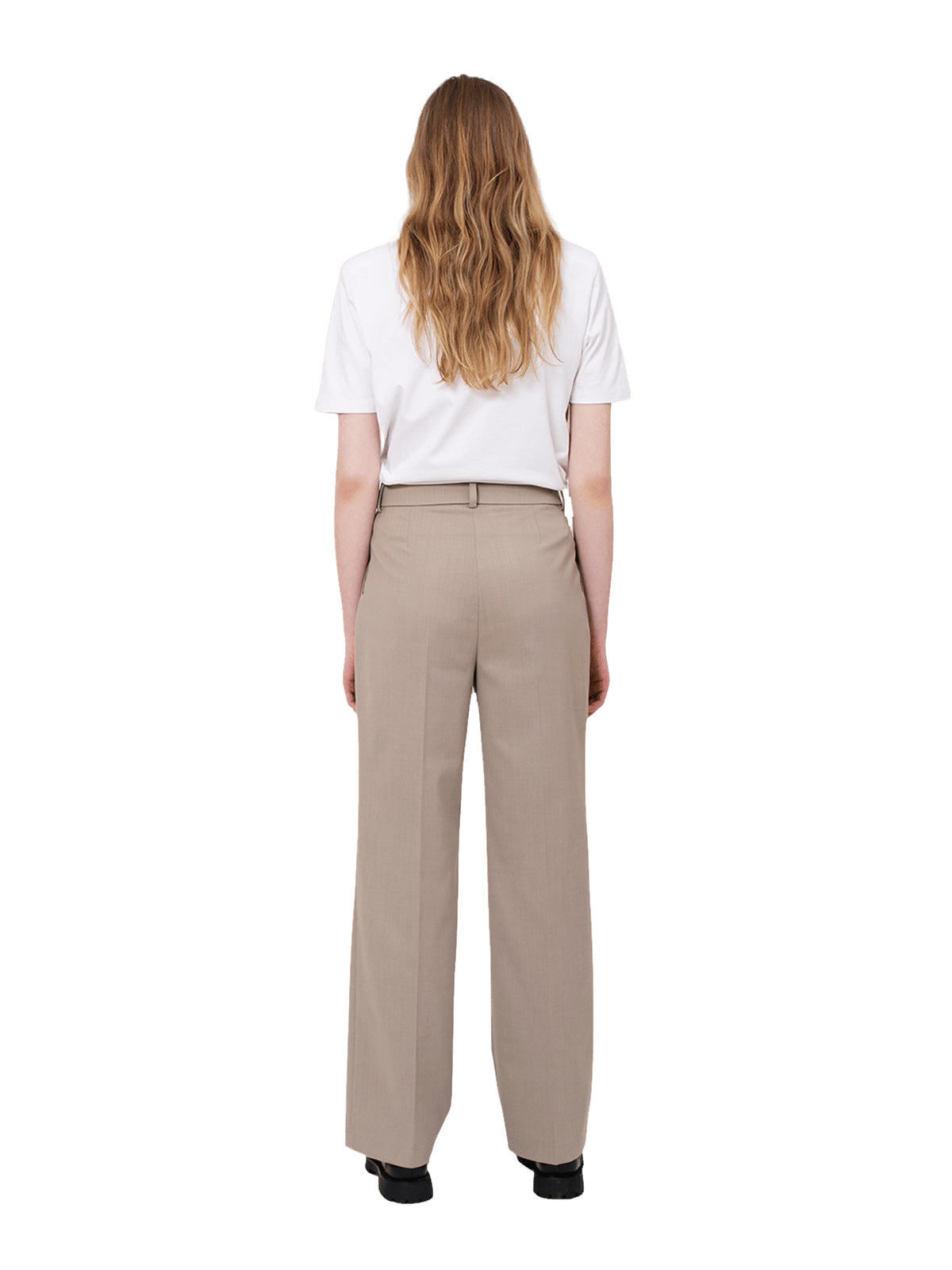 Théa T-shirt in White made by AÉRYNE