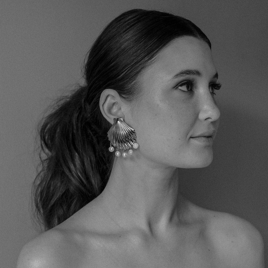 CAPESANTA EARRINGS made by Zepplin The Label