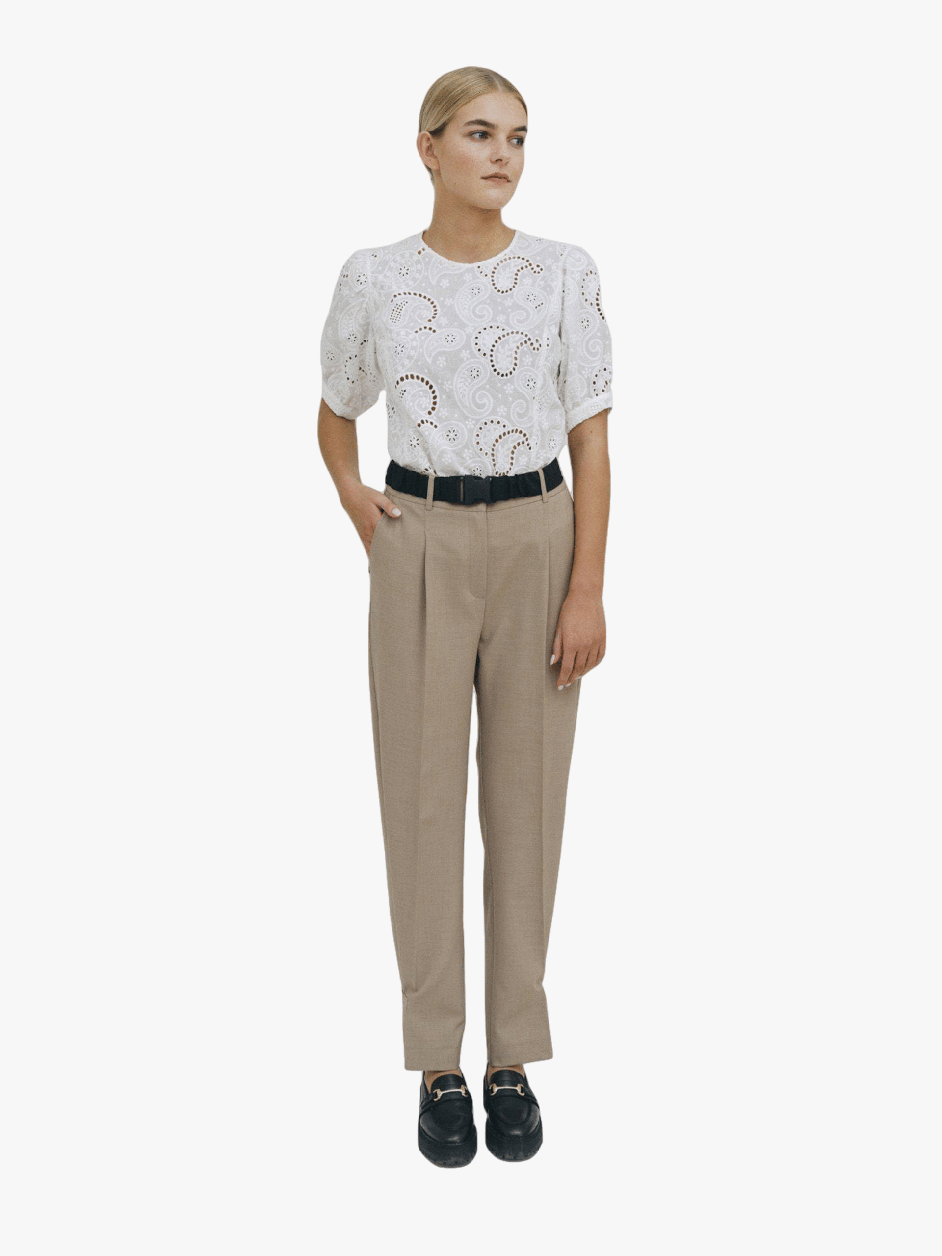 Ida Blouse - White made by HERSKIND