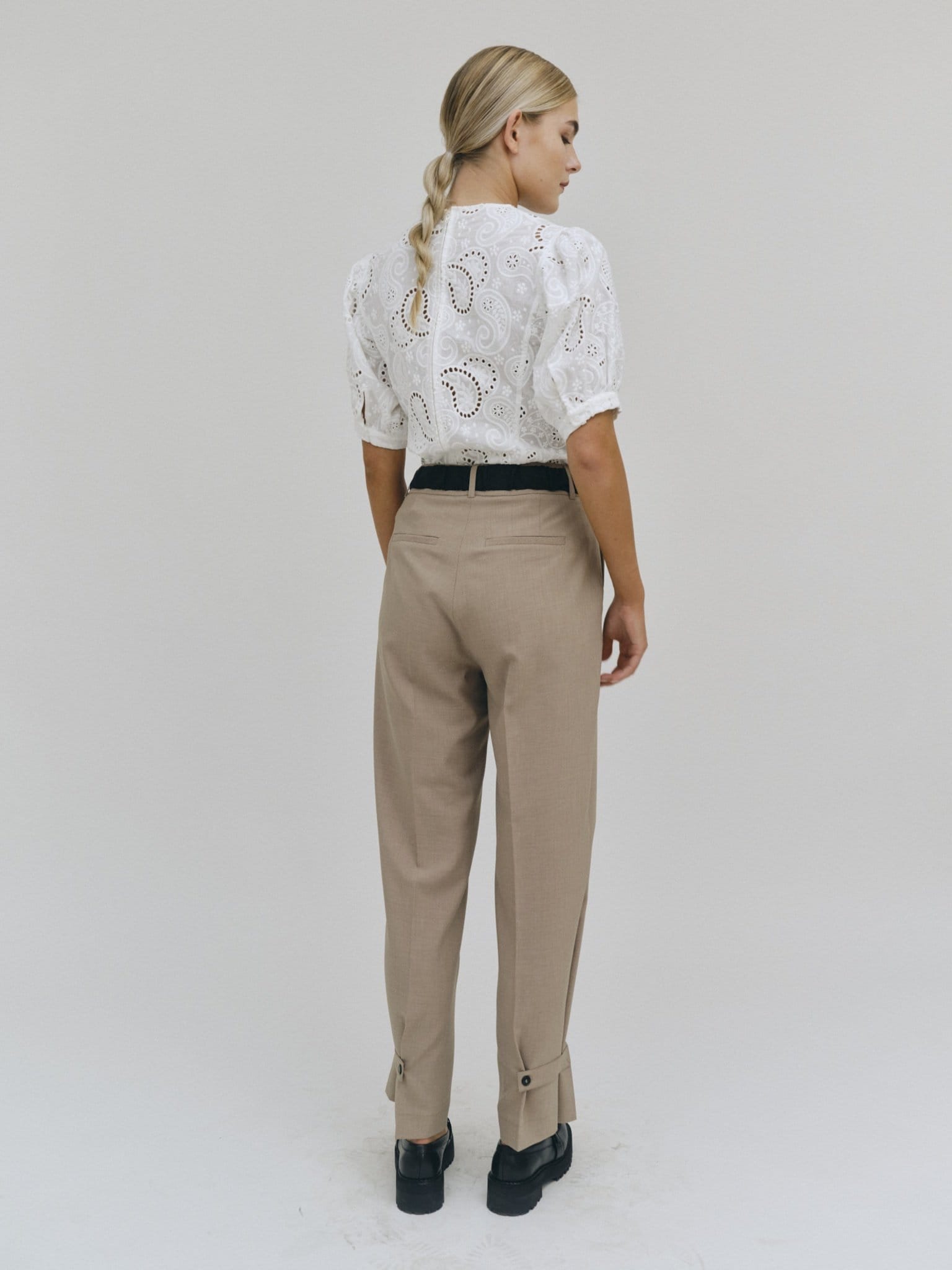 Ida Blouse - White made by HERSKIND