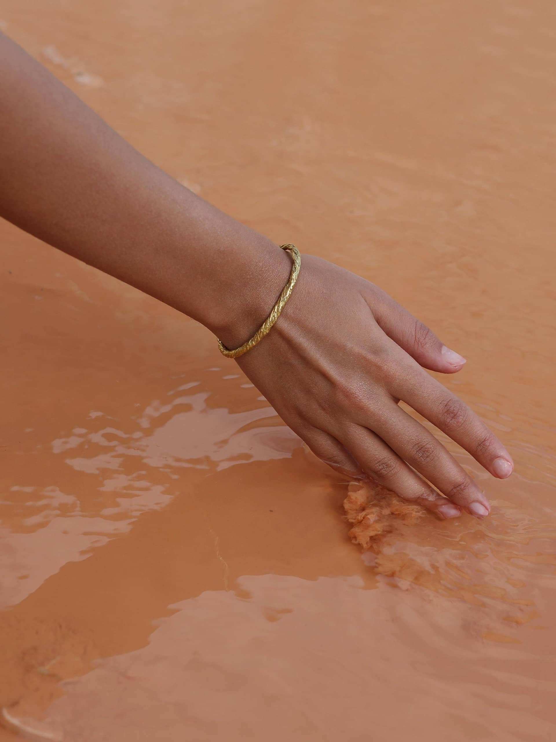 Archaic Solid Bracelet Gold in Gold made by Eva Remenyi