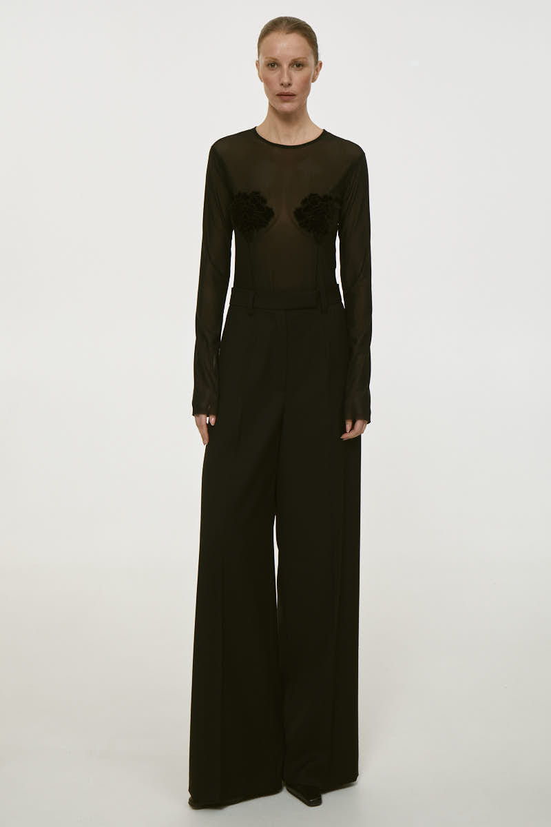 BLACK LONGSLEEVE made by DELEGAN Clothes