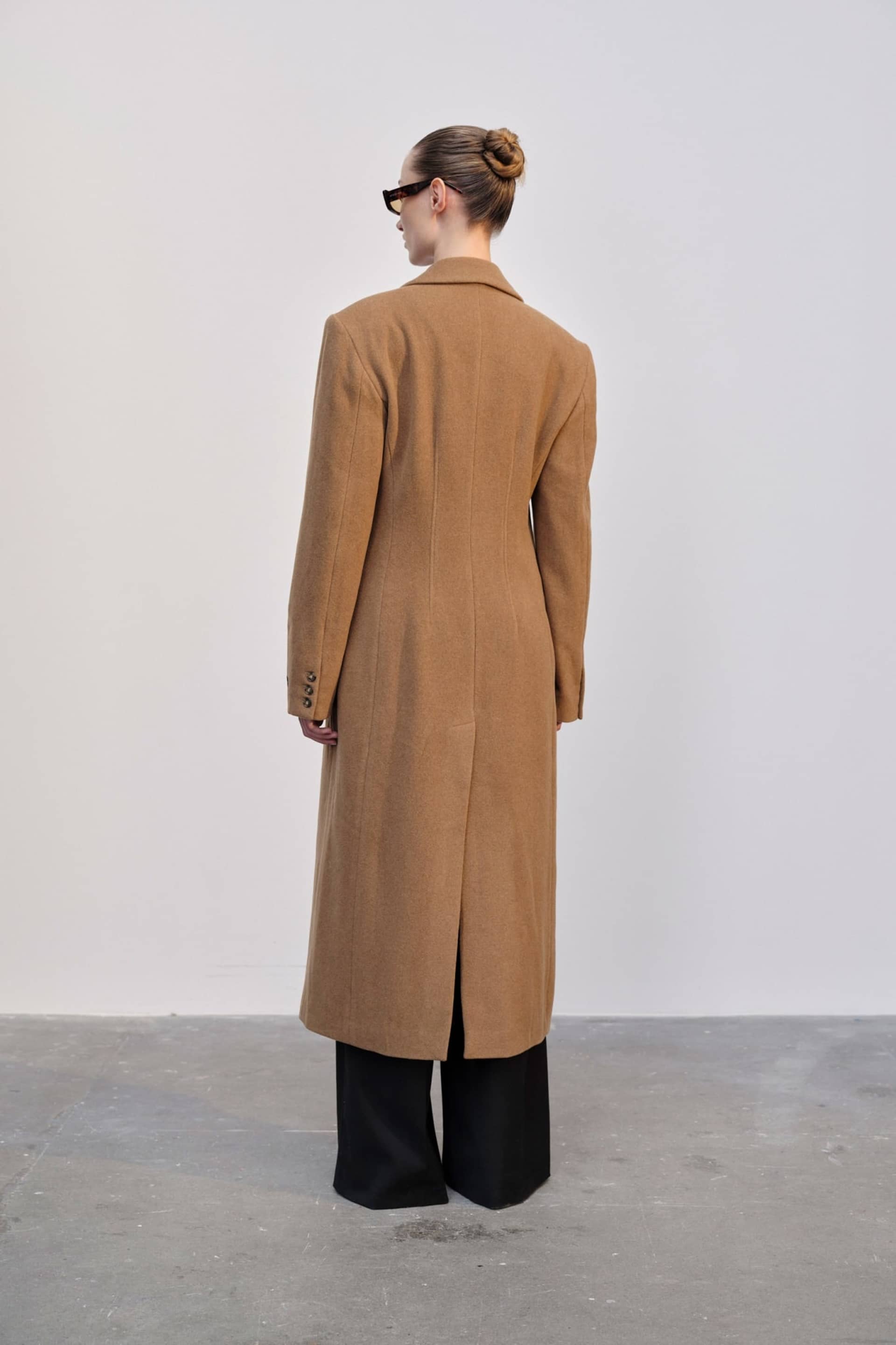 Ultra Coat - Croissant made by HERSKIND