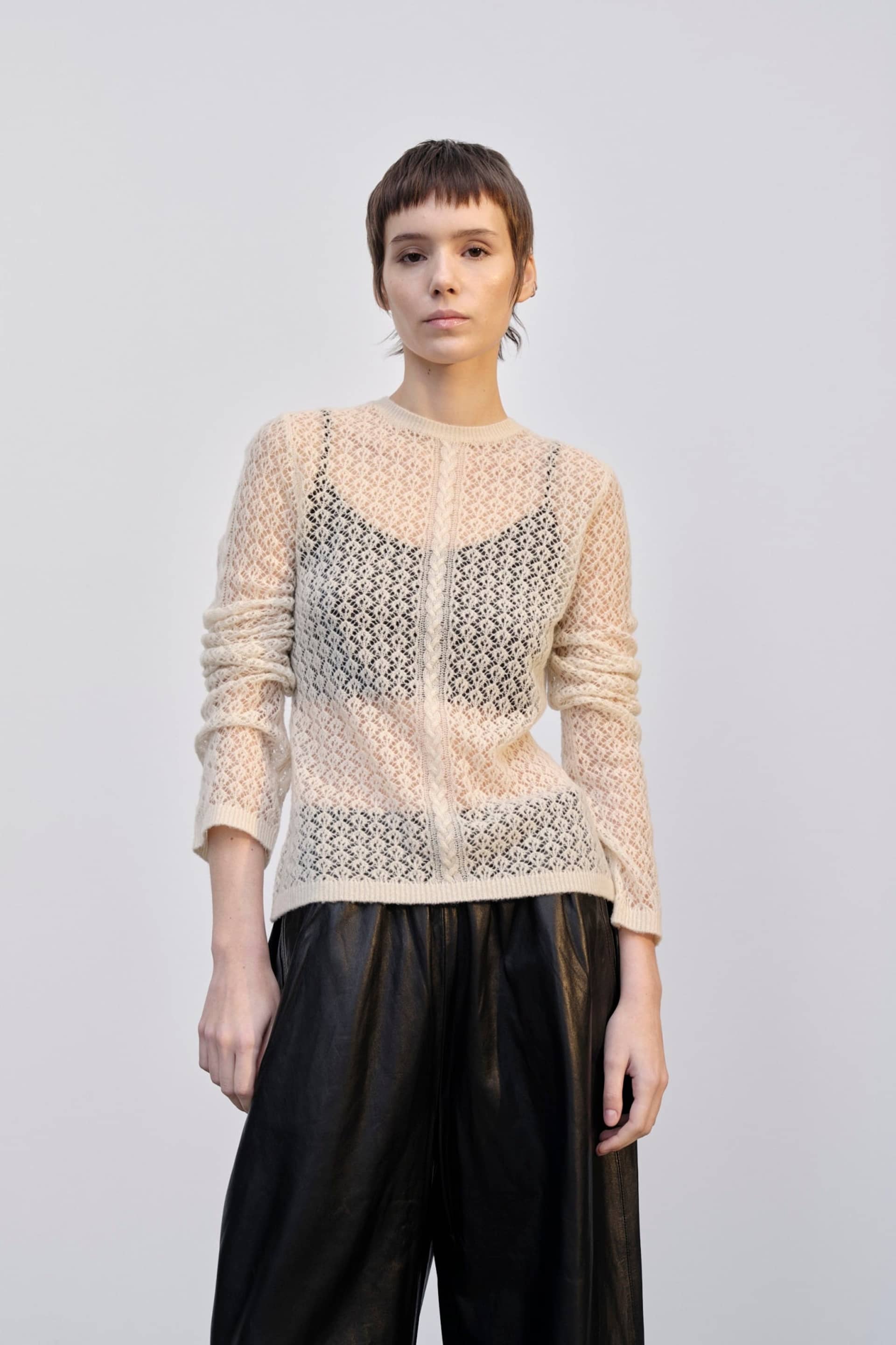 Silvia Knit Blouse - Creme made by HERSKIND