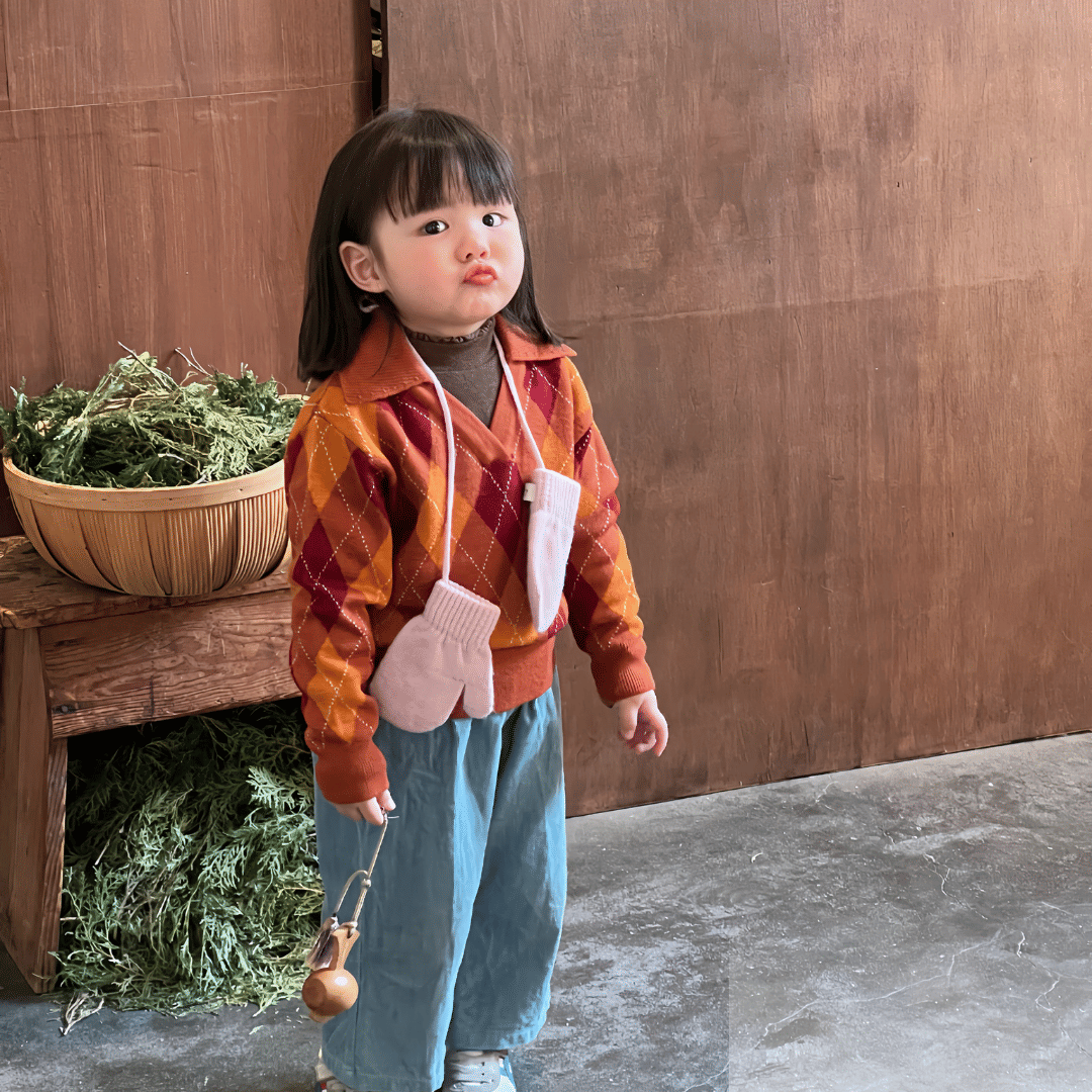 Machine Washable Merino V-Neck Jumper made by CozyU