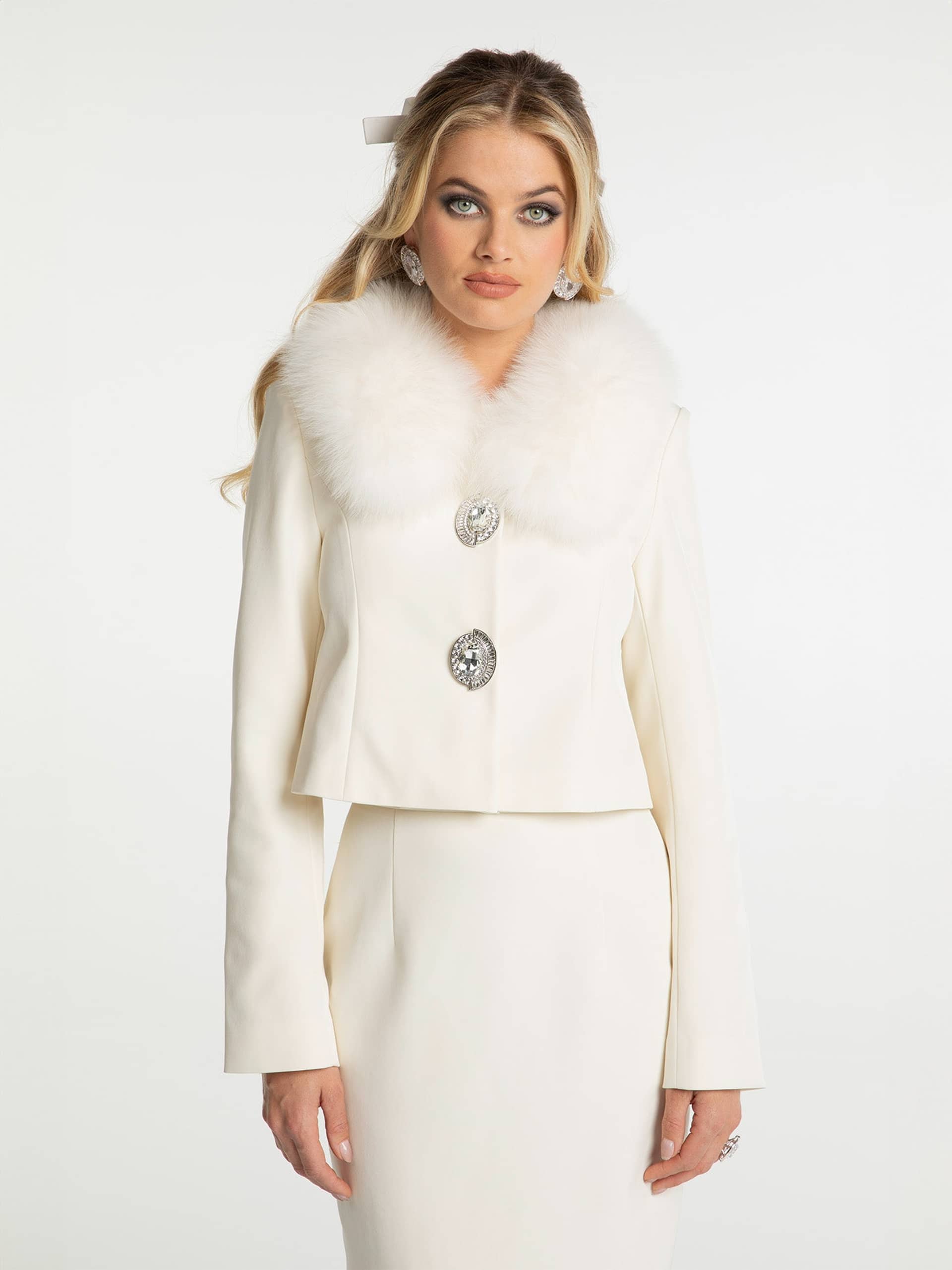 Claira Fur Collar (Off White) made by Nana Jacqueline