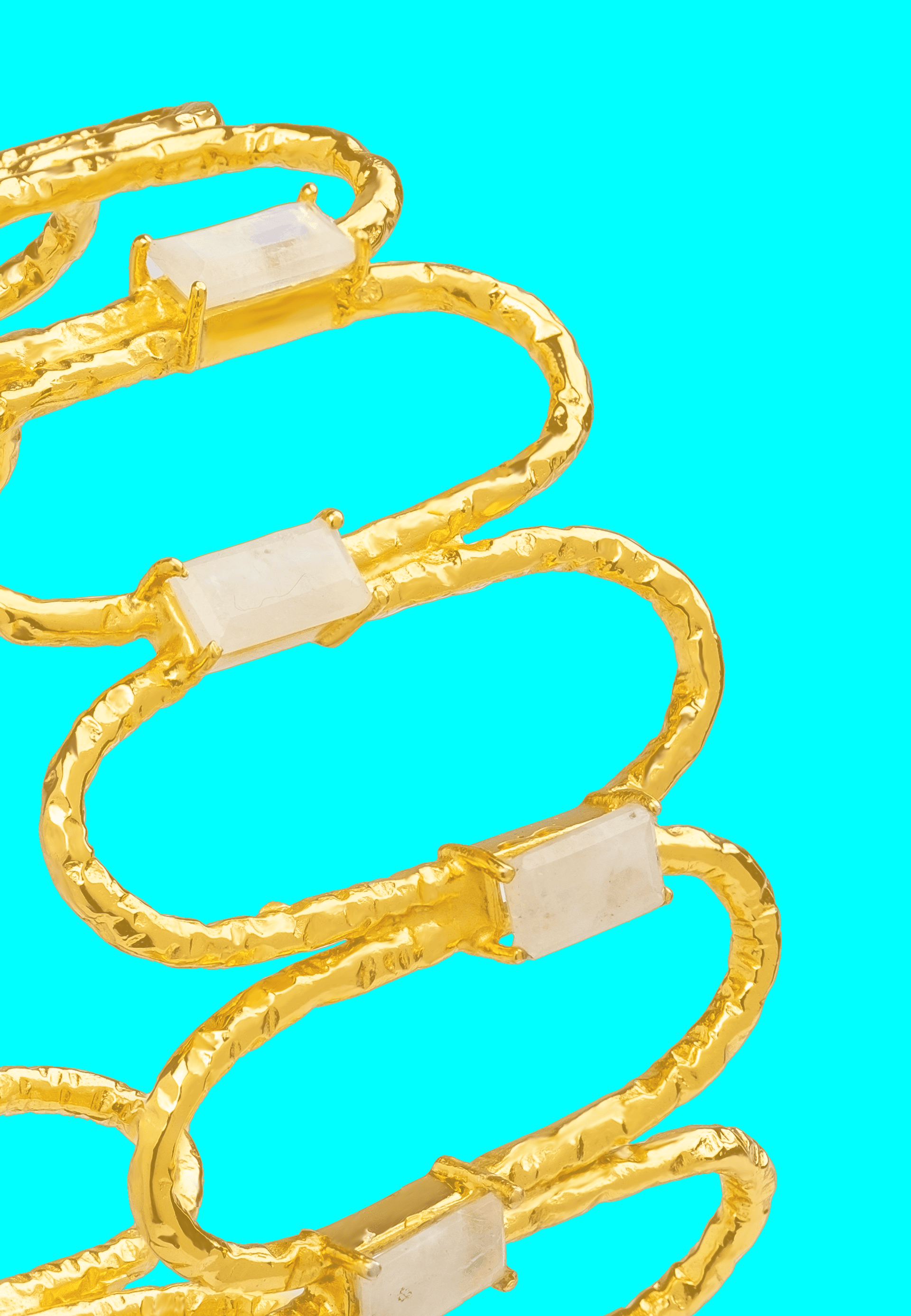 Brazalete Rinaldi Dorado made by Lavani Jewels