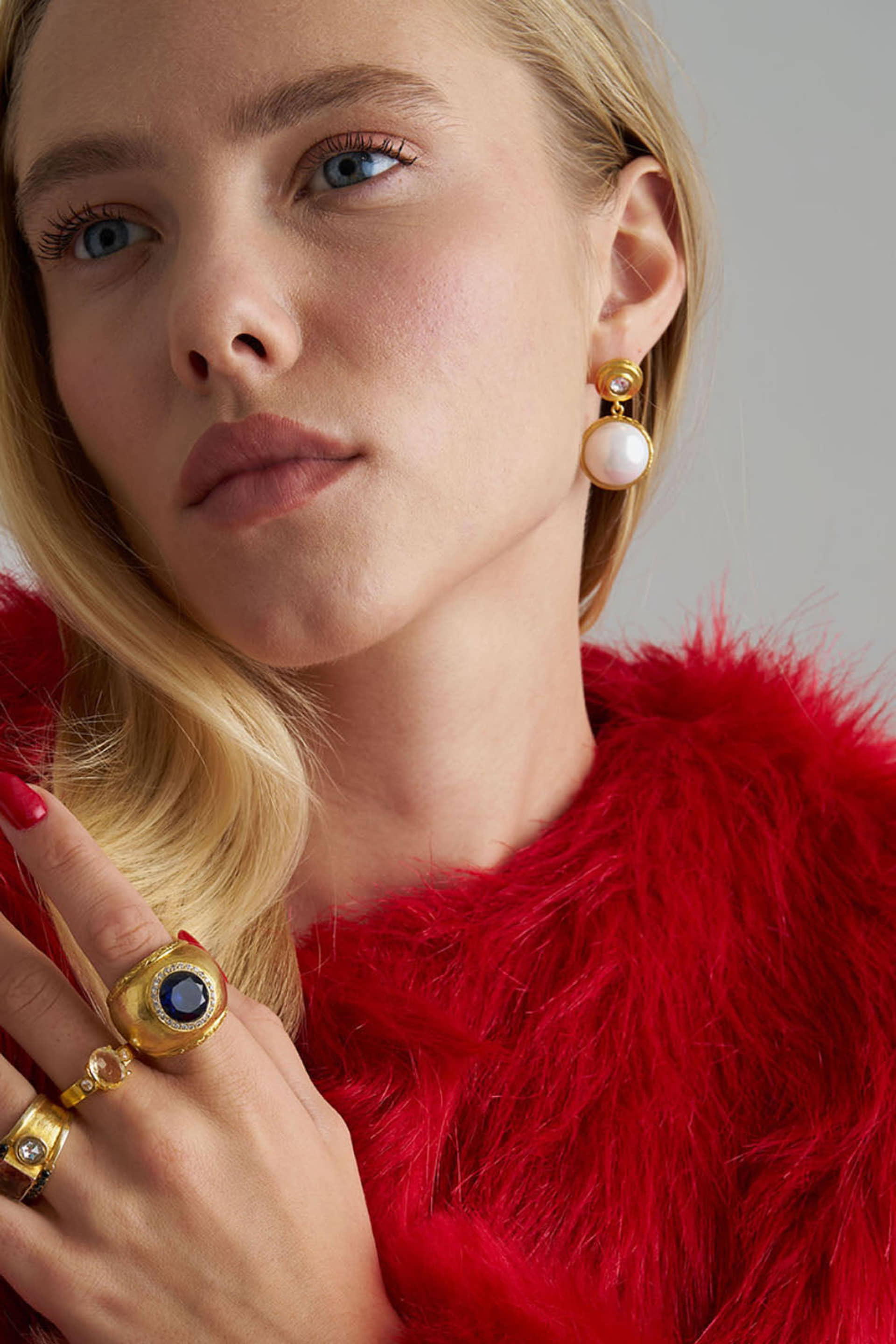 Pearl Gold Earring made by Lora Istanbul