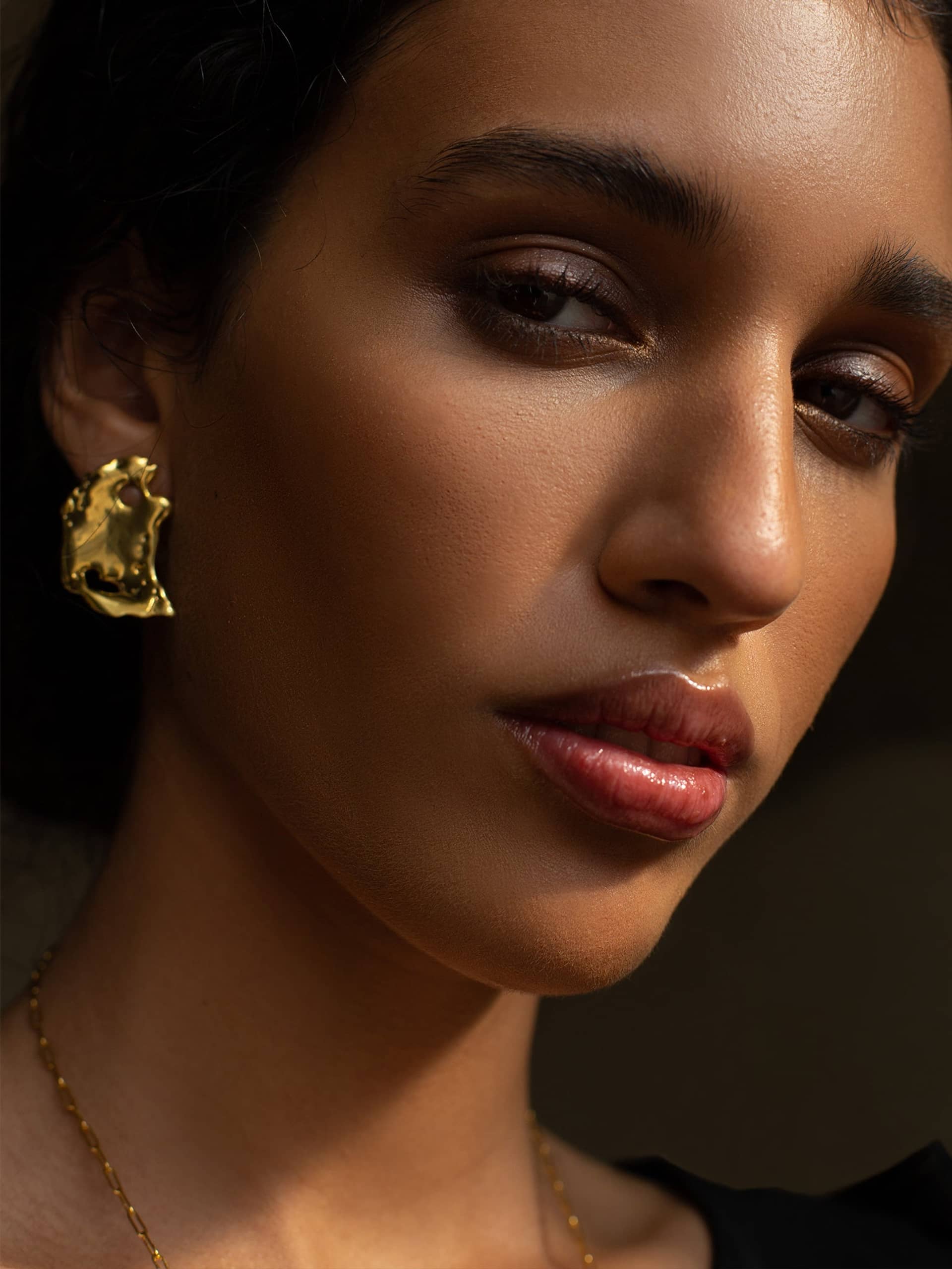 Talisman Moon Earrings Gold in Gold made by Eva Remenyi