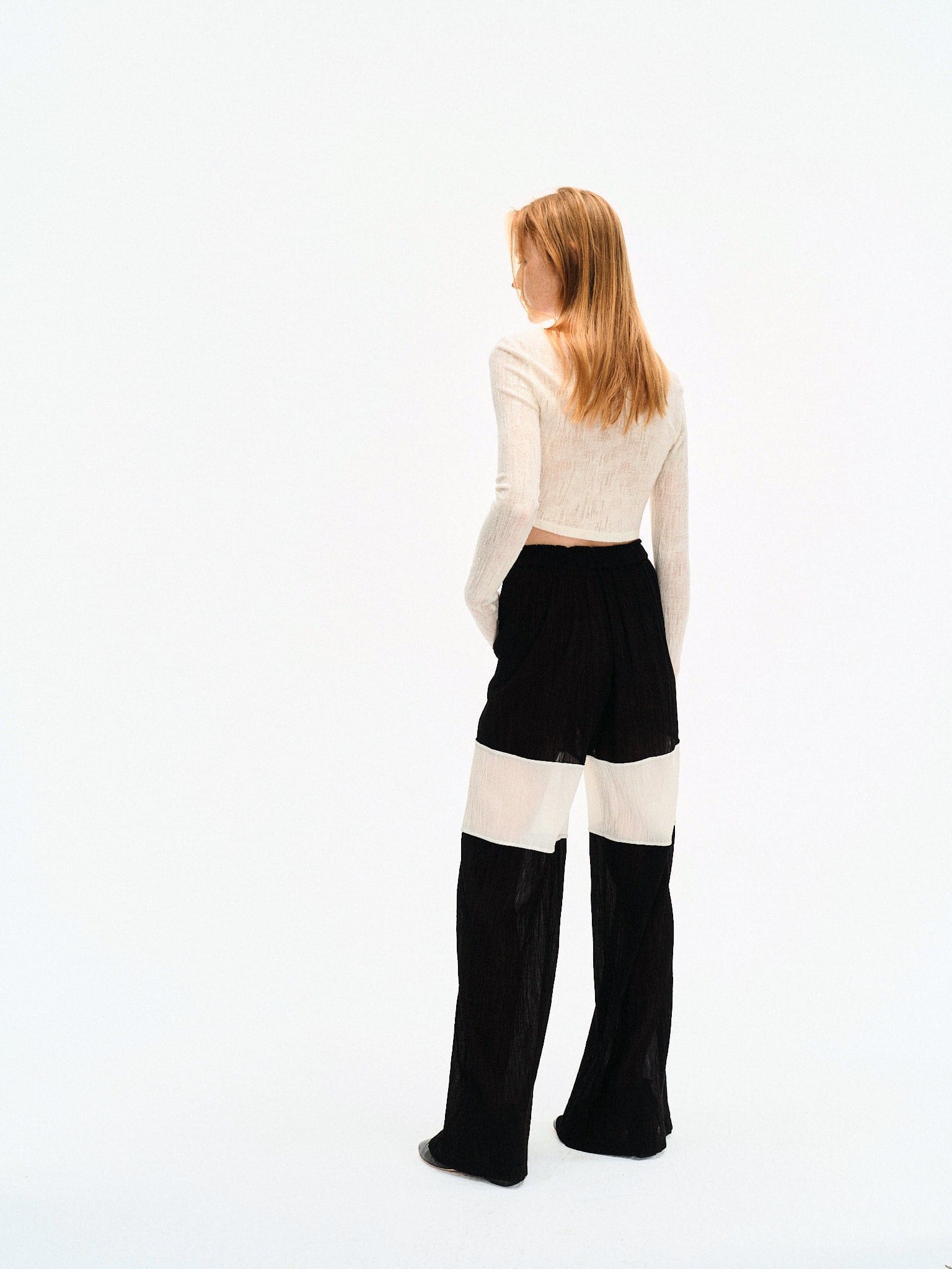 WRINKLED PLEATED COTTON TROUSERS – BLACK/WHITE made by YIBRI