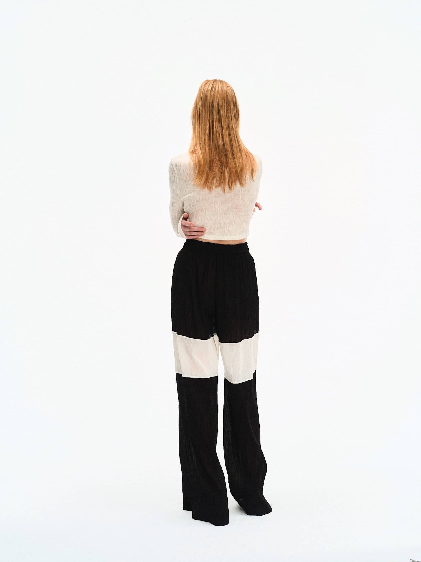 WRINKLED PLEATED COTTON TROUSERS – BLACK/WHITE made by YIBRI
