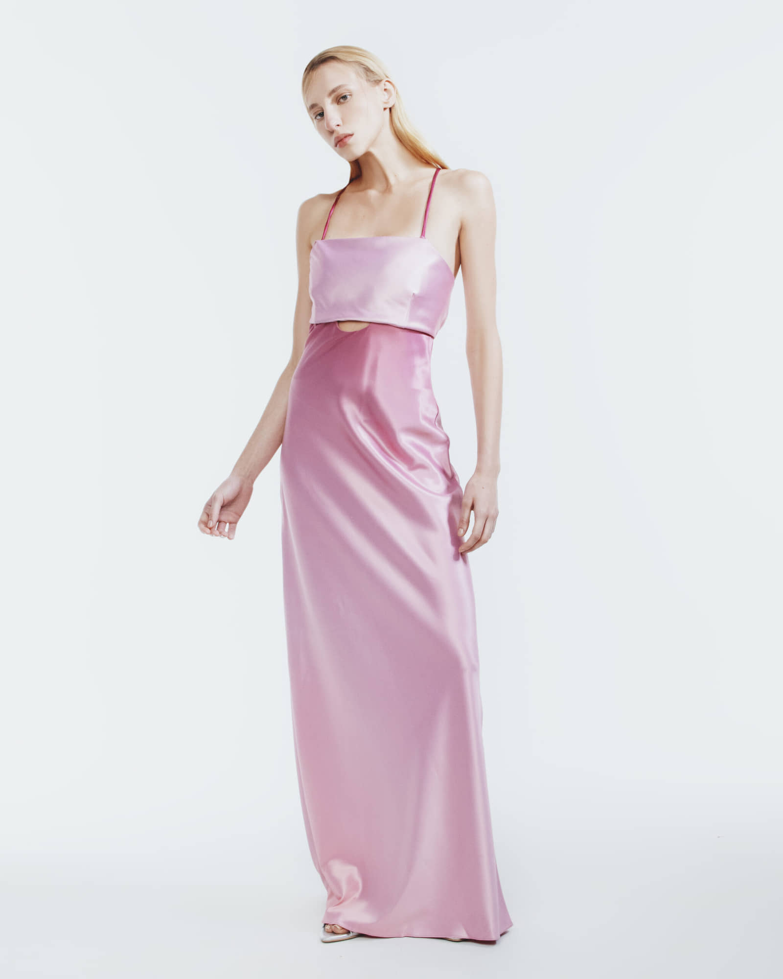 TWO PIECE DAISY PINK made by Camila Sarmiento