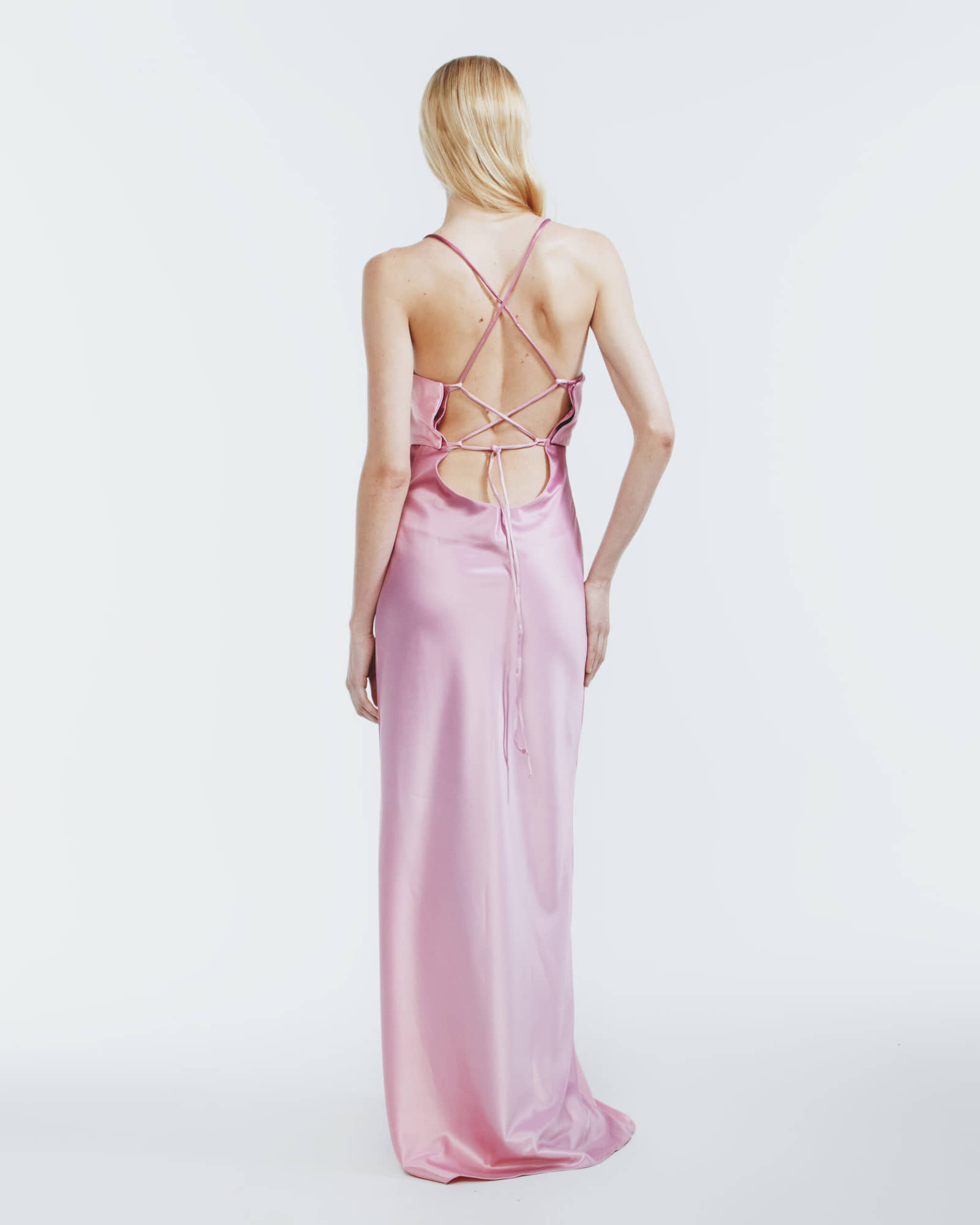 TWO PIECE DAISY PINK made by Camila Sarmiento