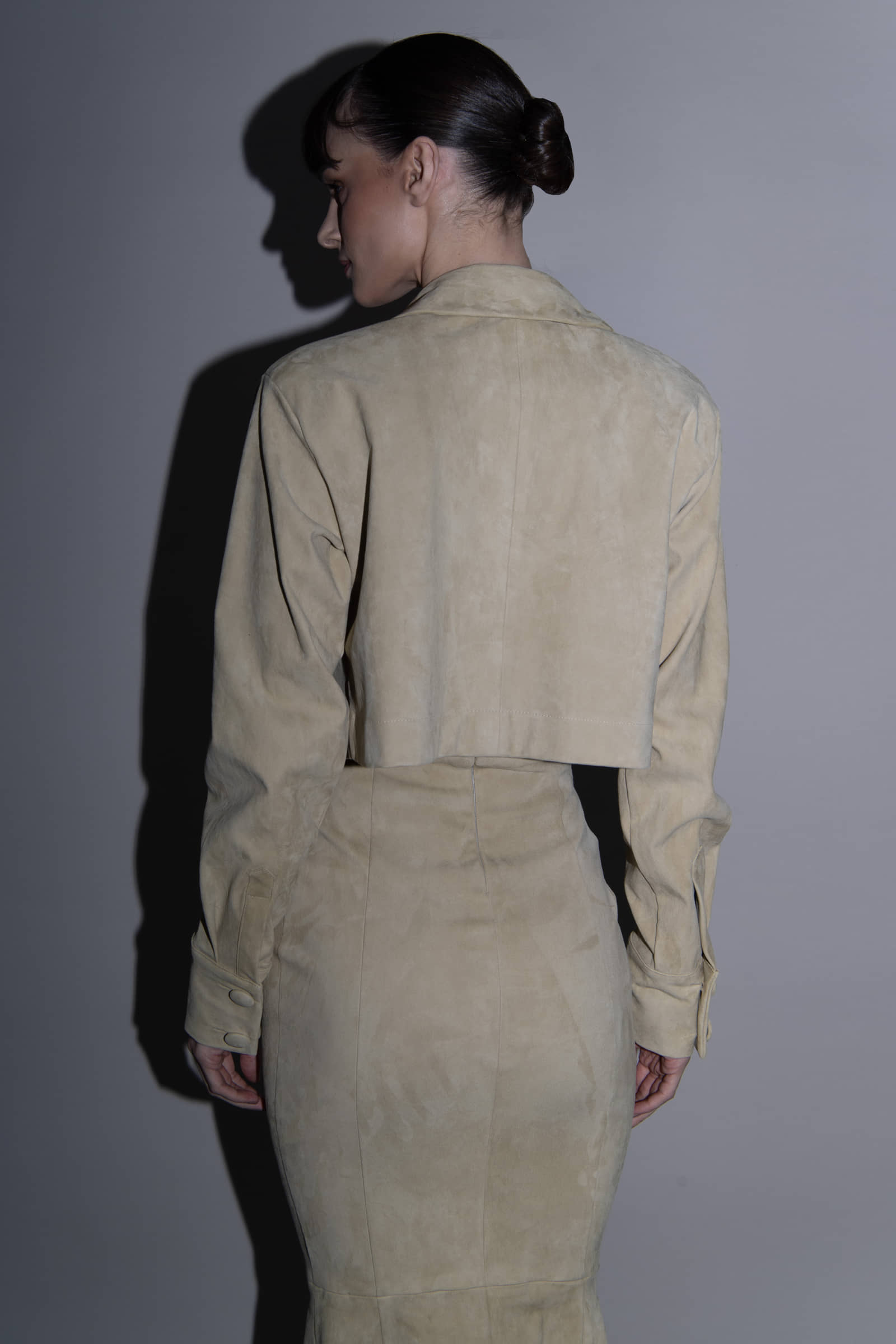 SUEDE OVERSHIRT in Beige made by Vestiaire d'un Oiseau Libre