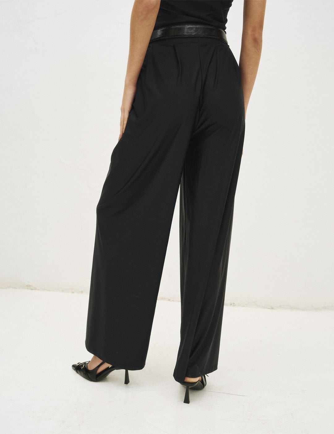 OLAYA TROUSERS BLACK made by 710 Studio